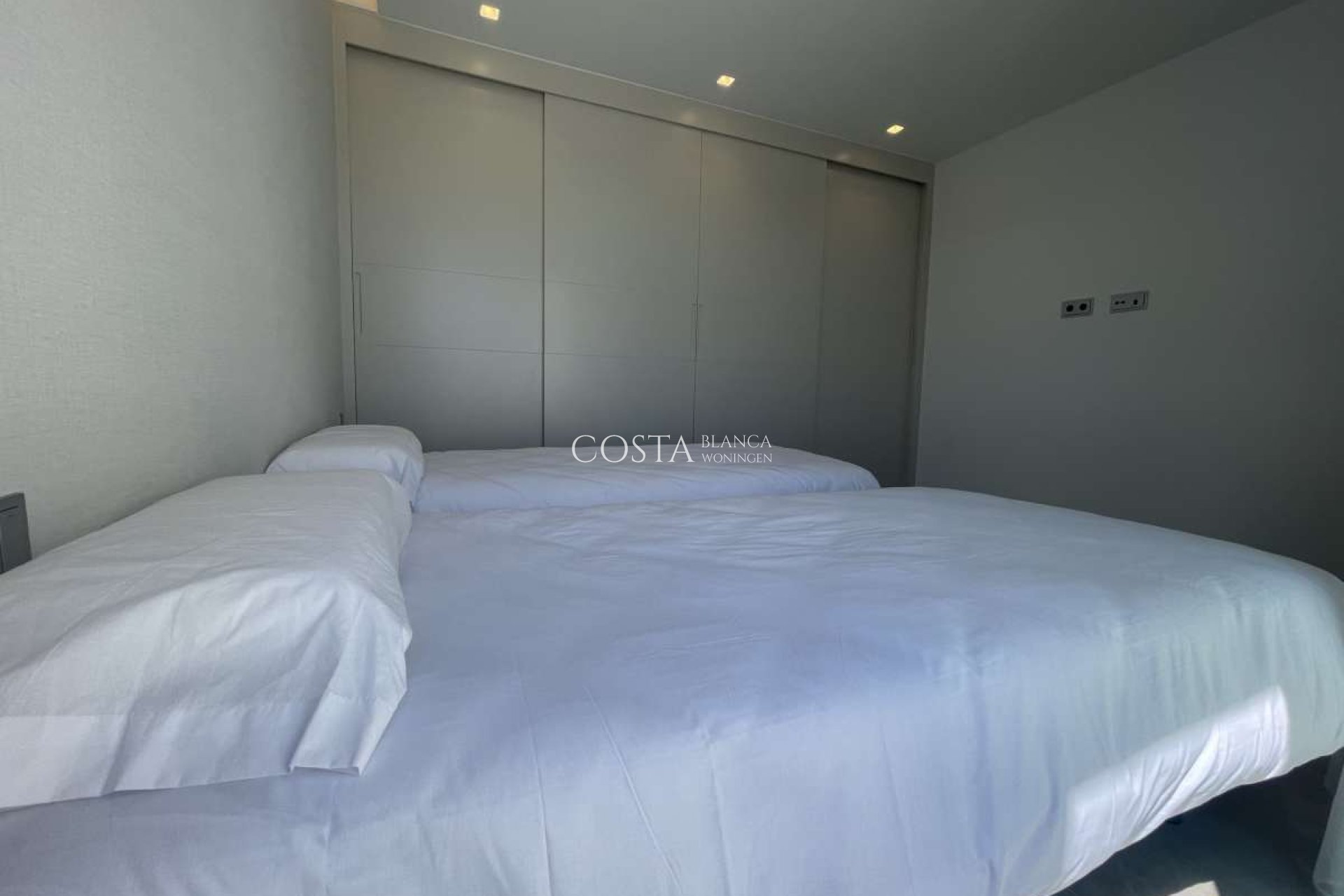 Odsprzedaż - Willa -
Orihuela Costa - Las Colinas Golf