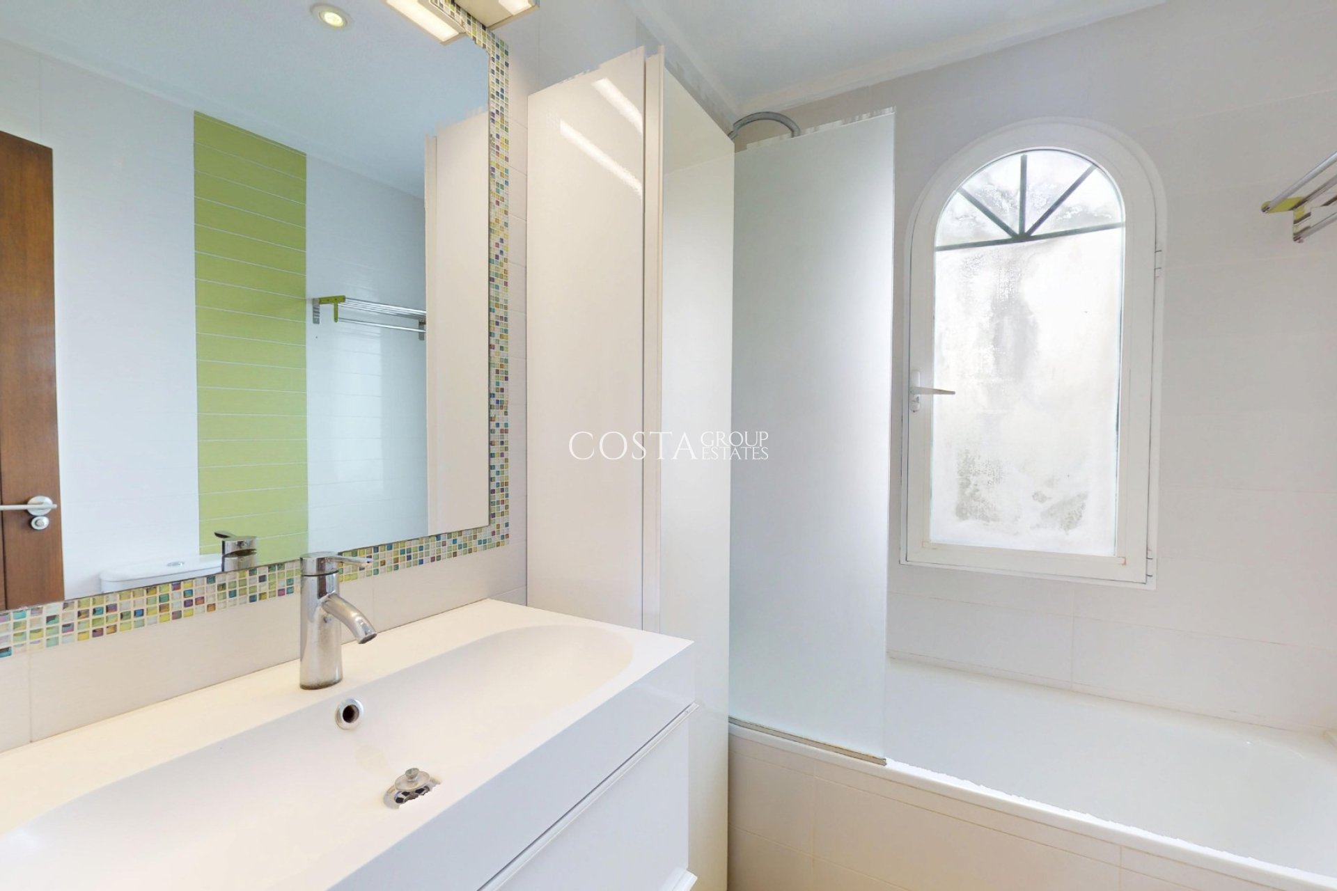 Odsprzedaż - Willa -
Orihuela Costa - Las Filipinas