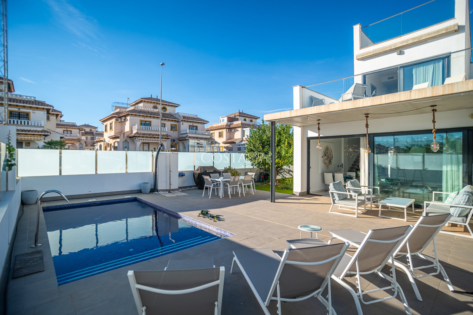 Odsprzedaż - Willa -
Orihuela Costa - Lomas De Cabo Roig