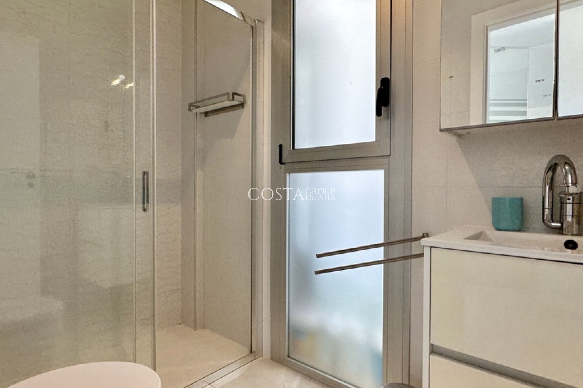 Odsprzedaż - Willa -
Orihuela Costa - Lomas de Cabo Roig