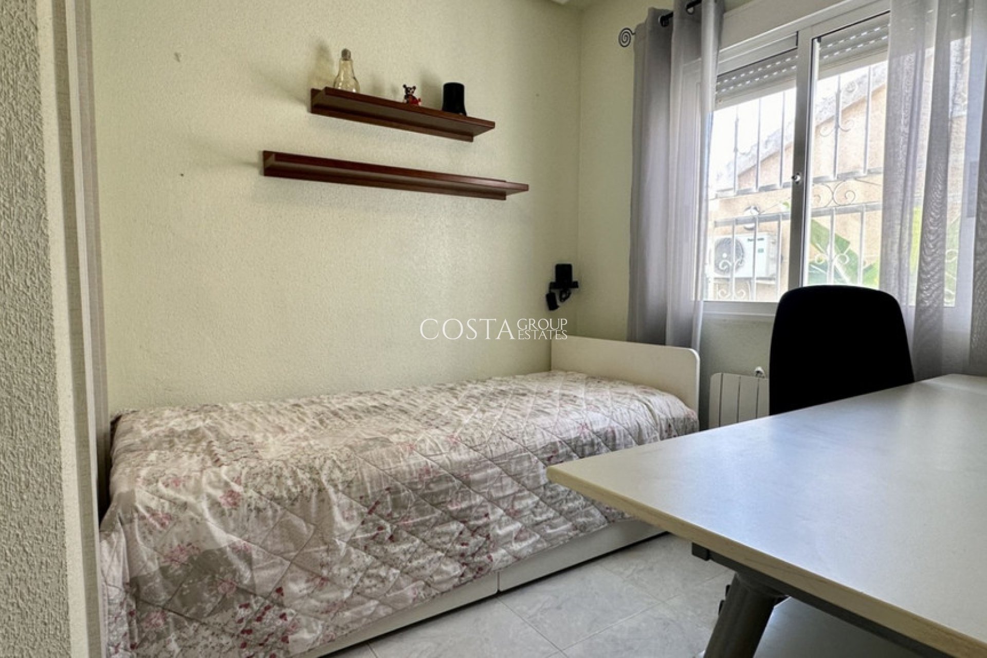 Odsprzedaż - Willa -
Orihuela Costa - Los Altos