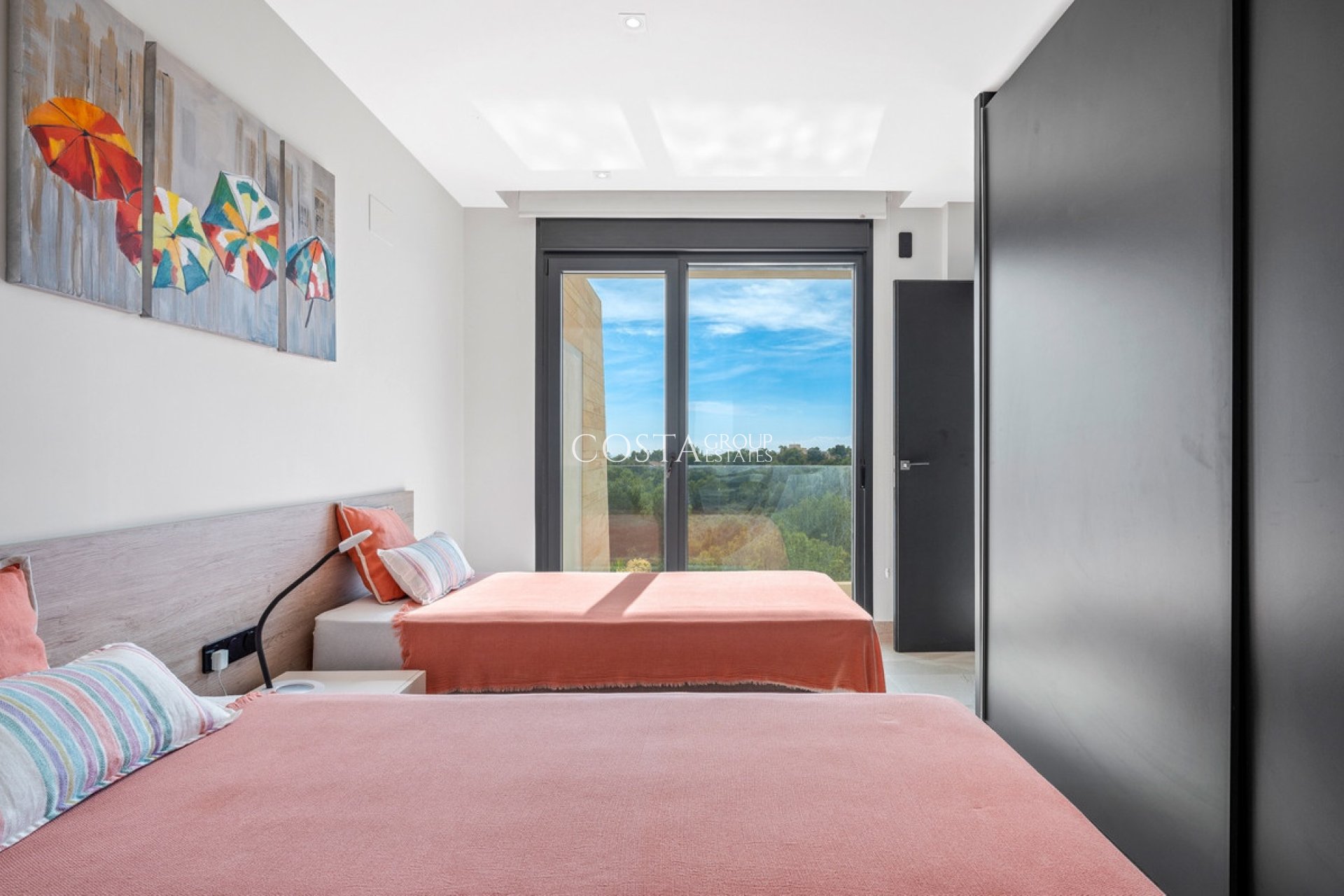 Odsprzedaż - Willa -
Orihuela Costa - Los Dolses