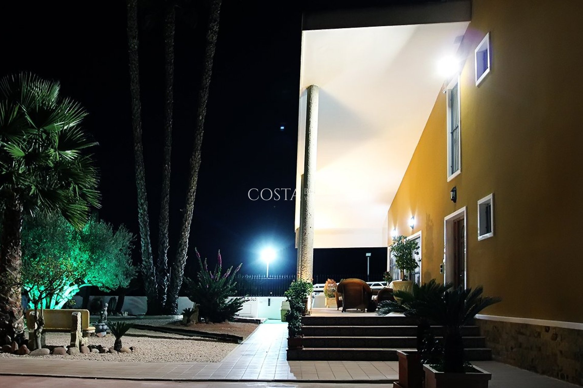 Odsprzedaż - Willa -
Orihuela Costa - Orihuela