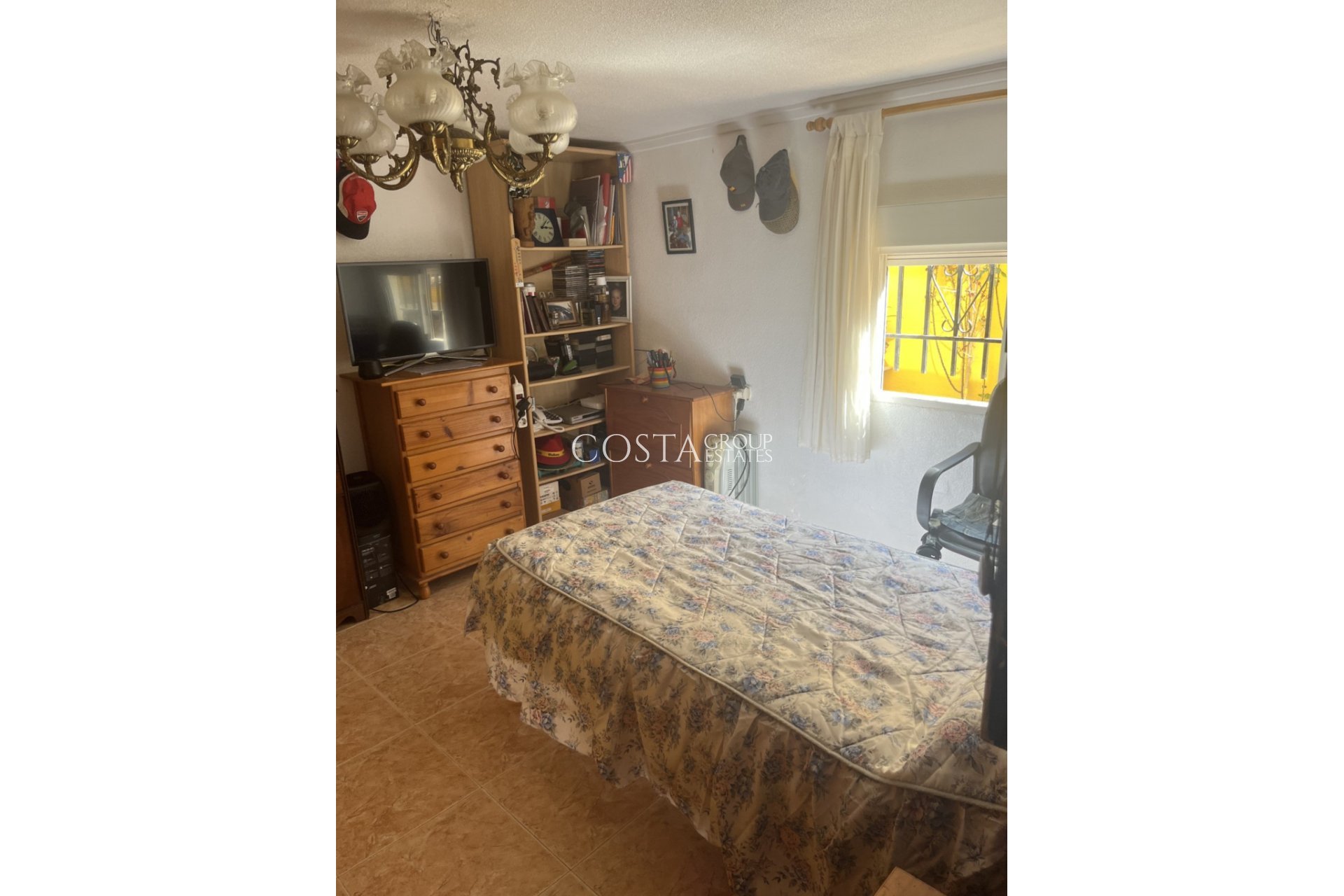 Odsprzedaż - Willa -
Orihuela Costa - Punta Prima