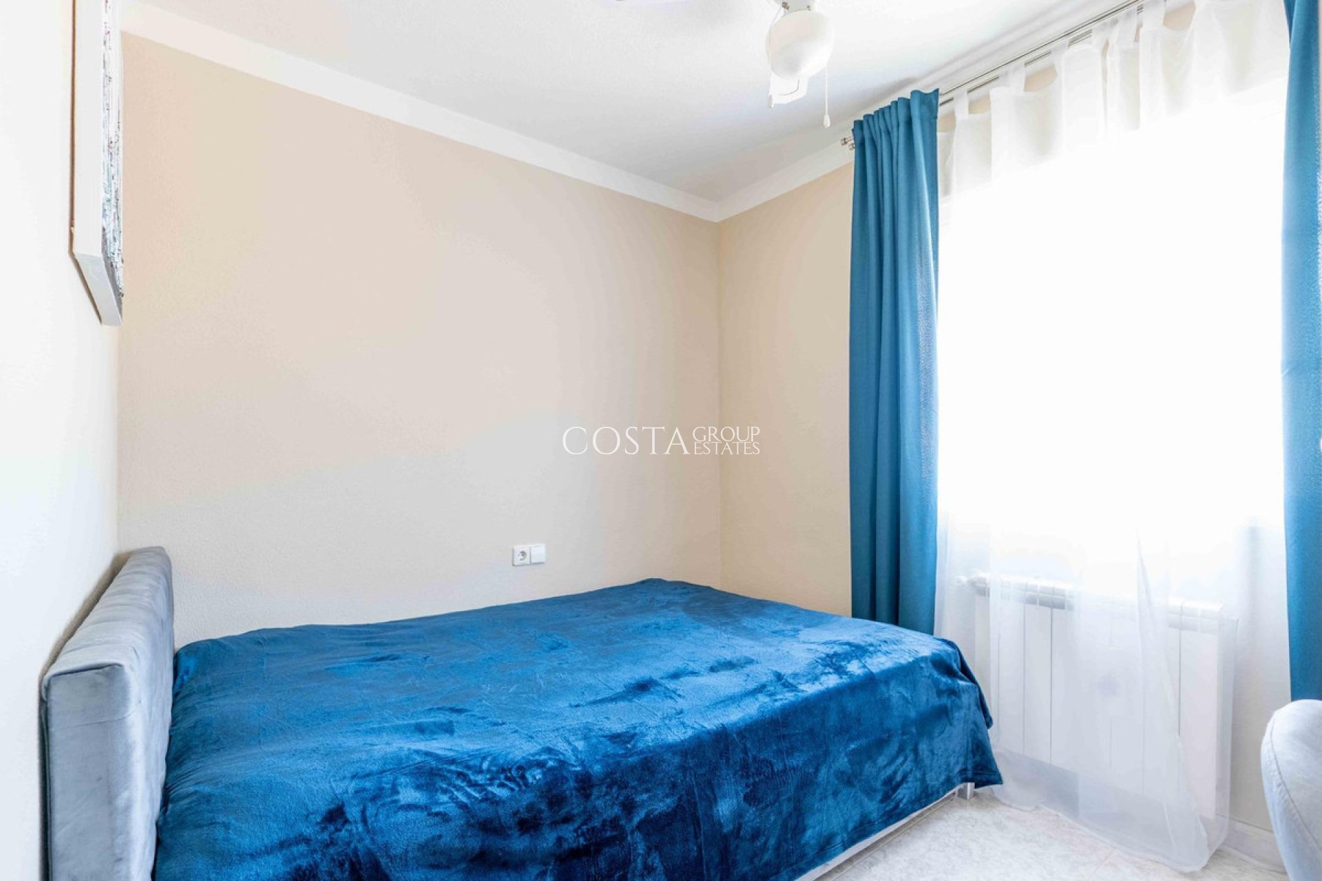 Odsprzedaż - Willa -
Orihuela Costa - Punta Prima