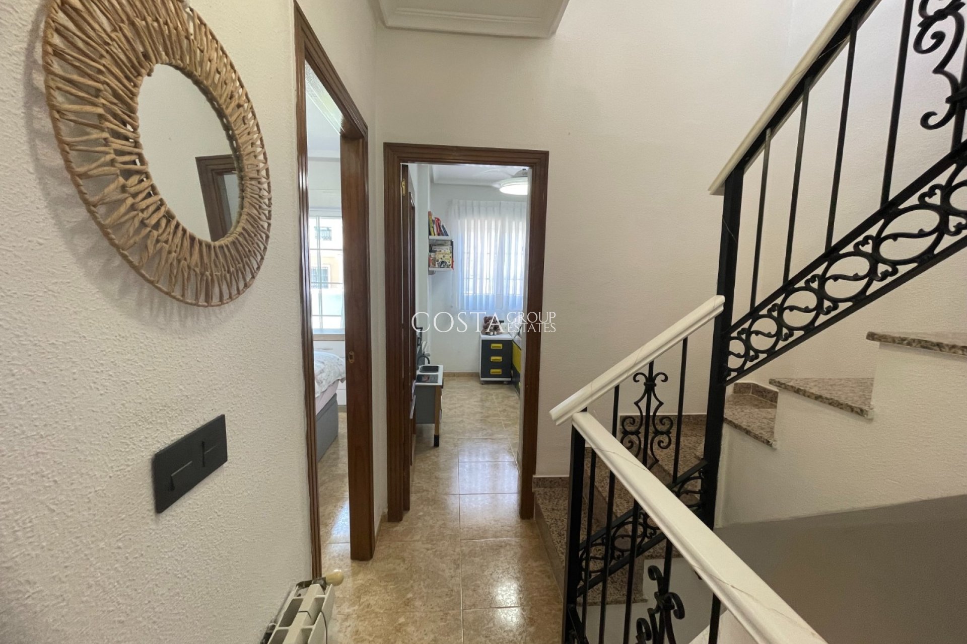 Odsprzedaż - Willa -
Orihuela Costa - Villamartín
