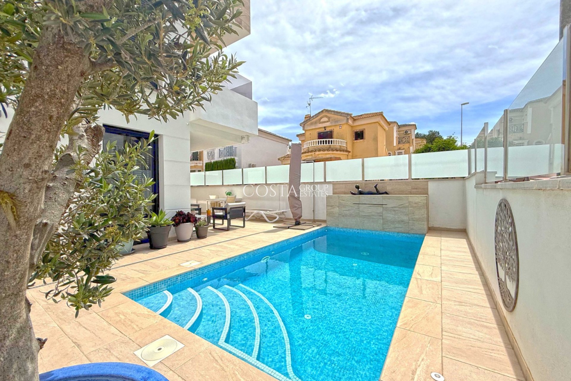 Odsprzedaż - Willa -
Orihuela Costa - Villamartín
