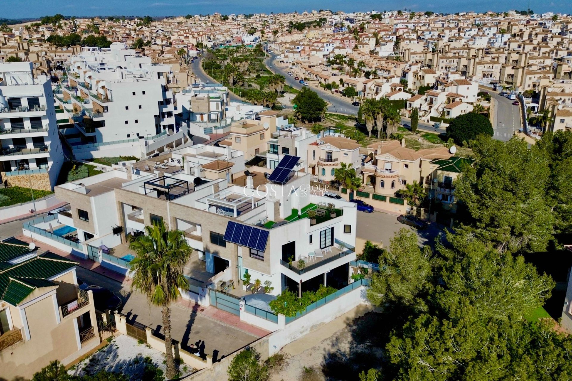 Odsprzedaż - Willa -
Orihuela Costa - Villamartín