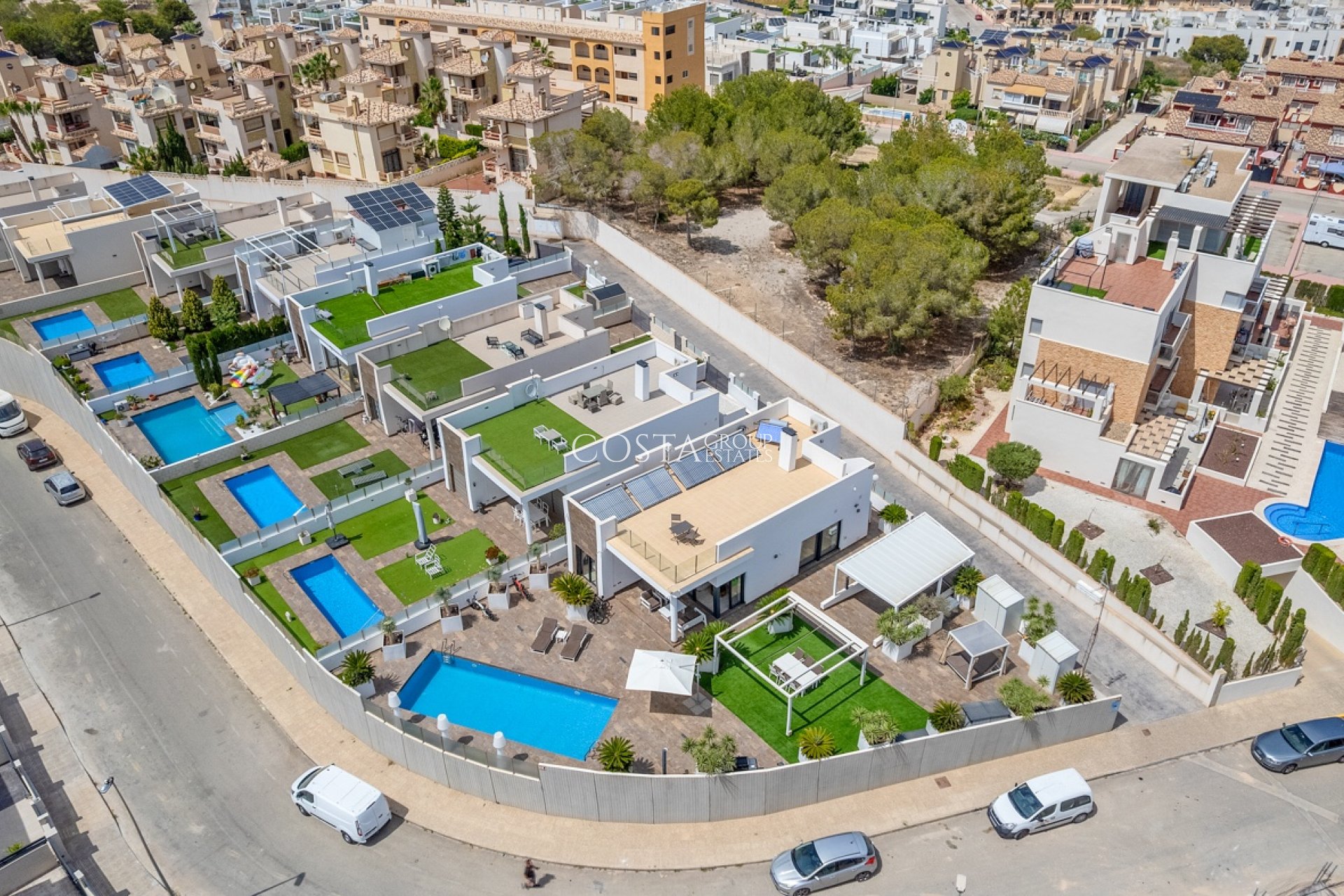 Odsprzedaż - Willa -
Orihuela Costa - Villamartín