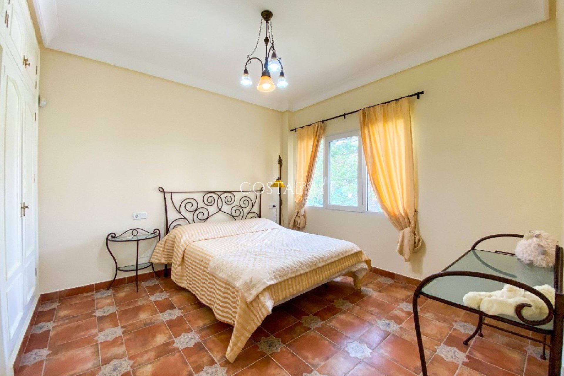 Odsprzedaż - Willa -
Orihuela Costa - Villamartin