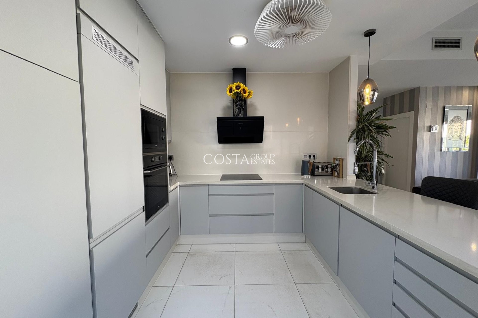 Odsprzedaż - Willa -
Orihuela Costa - Villamartín