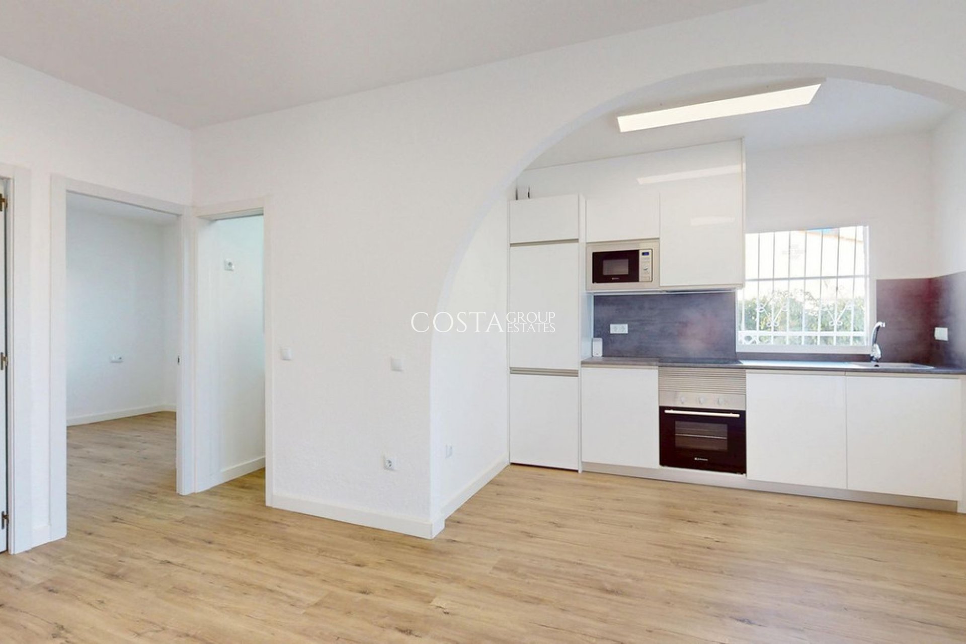 Odsprzedaż - Willa -
Orihuela Costa - Villamartin