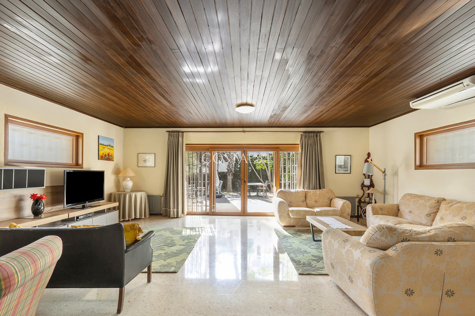 Odsprzedaż - Willa -
Orihuela Costa