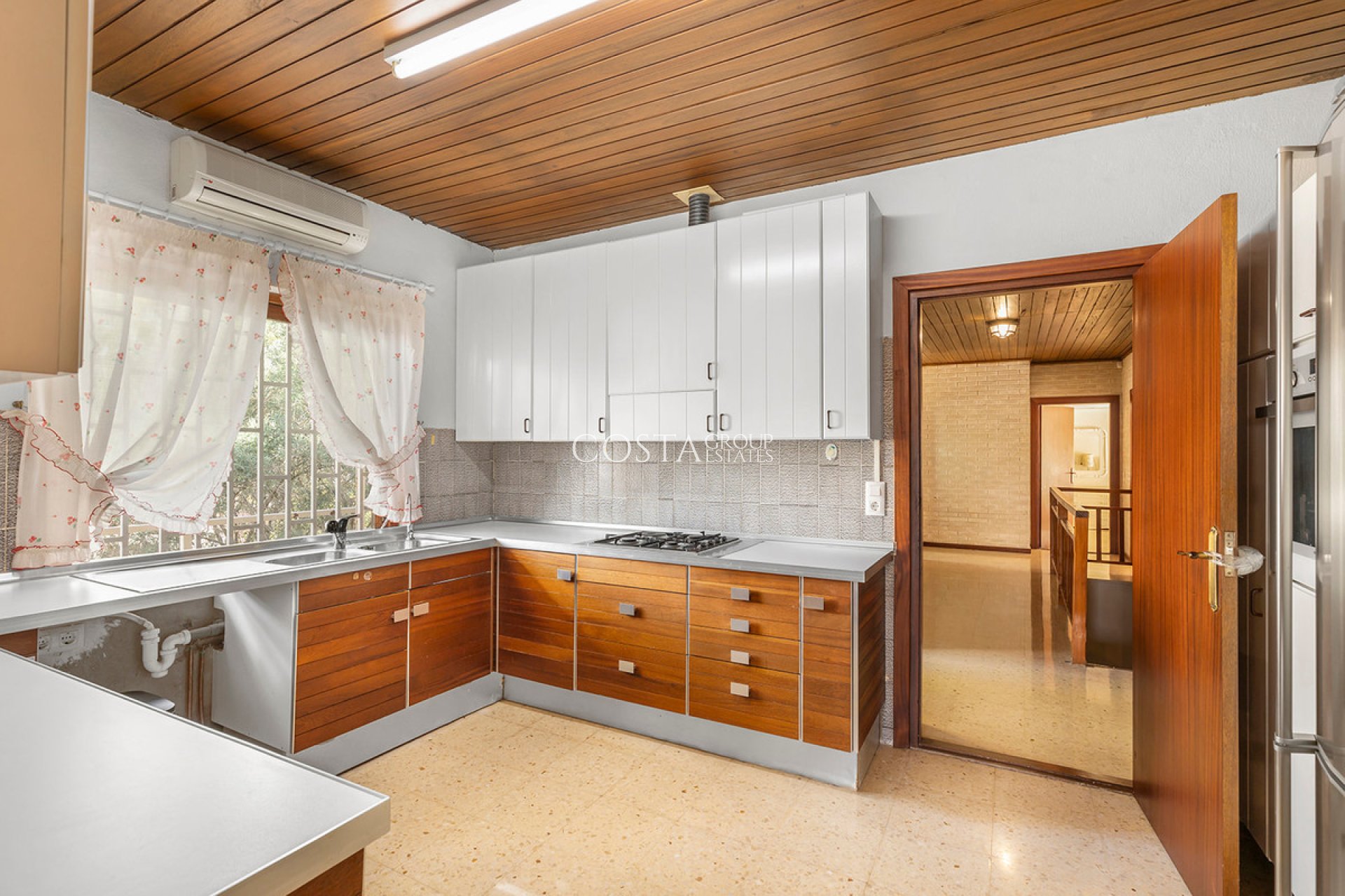 Odsprzedaż - Willa -
Orihuela Costa