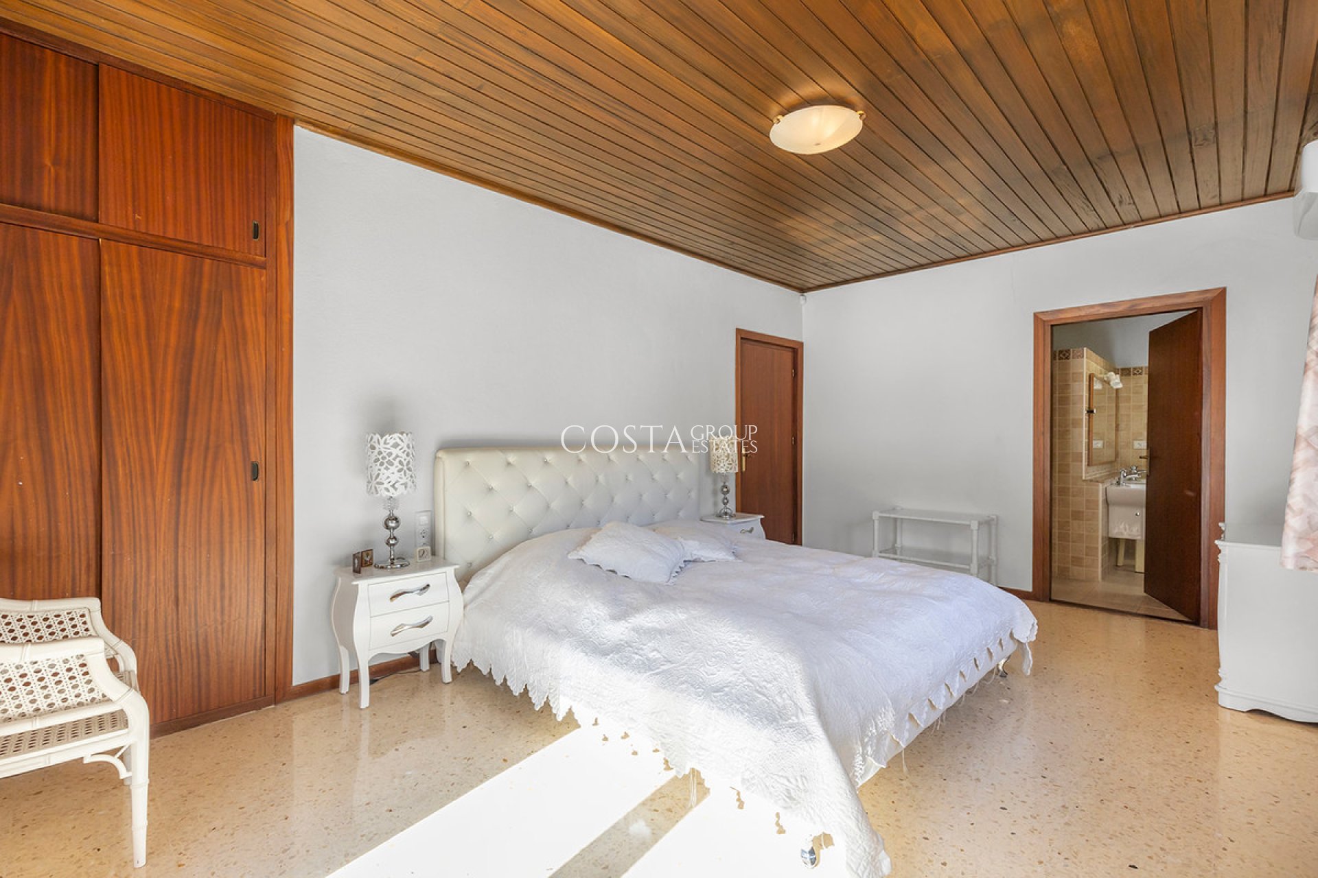 Odsprzedaż - Willa -
Orihuela Costa