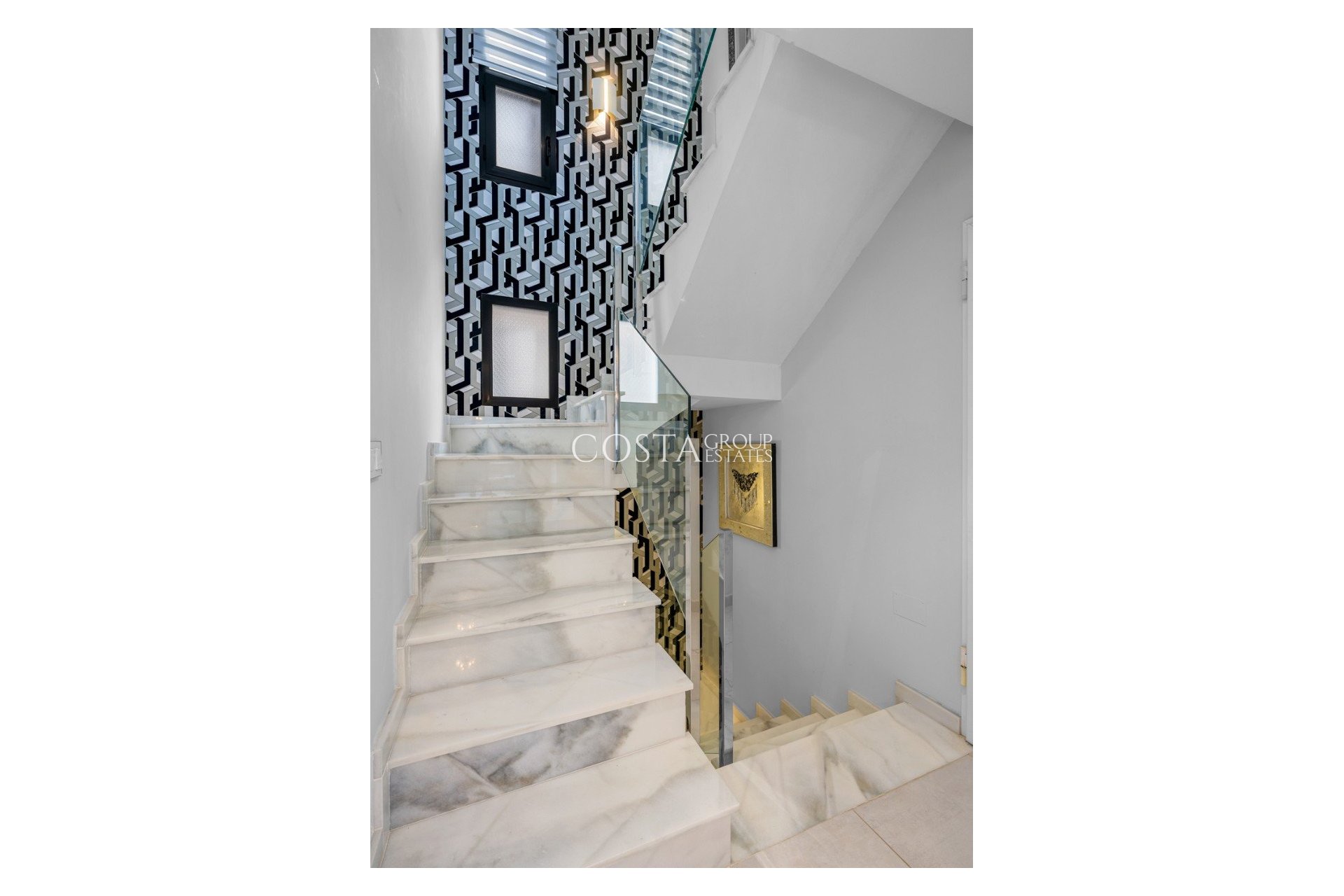 Odsprzedaż - Willa -
Orihuela Costa