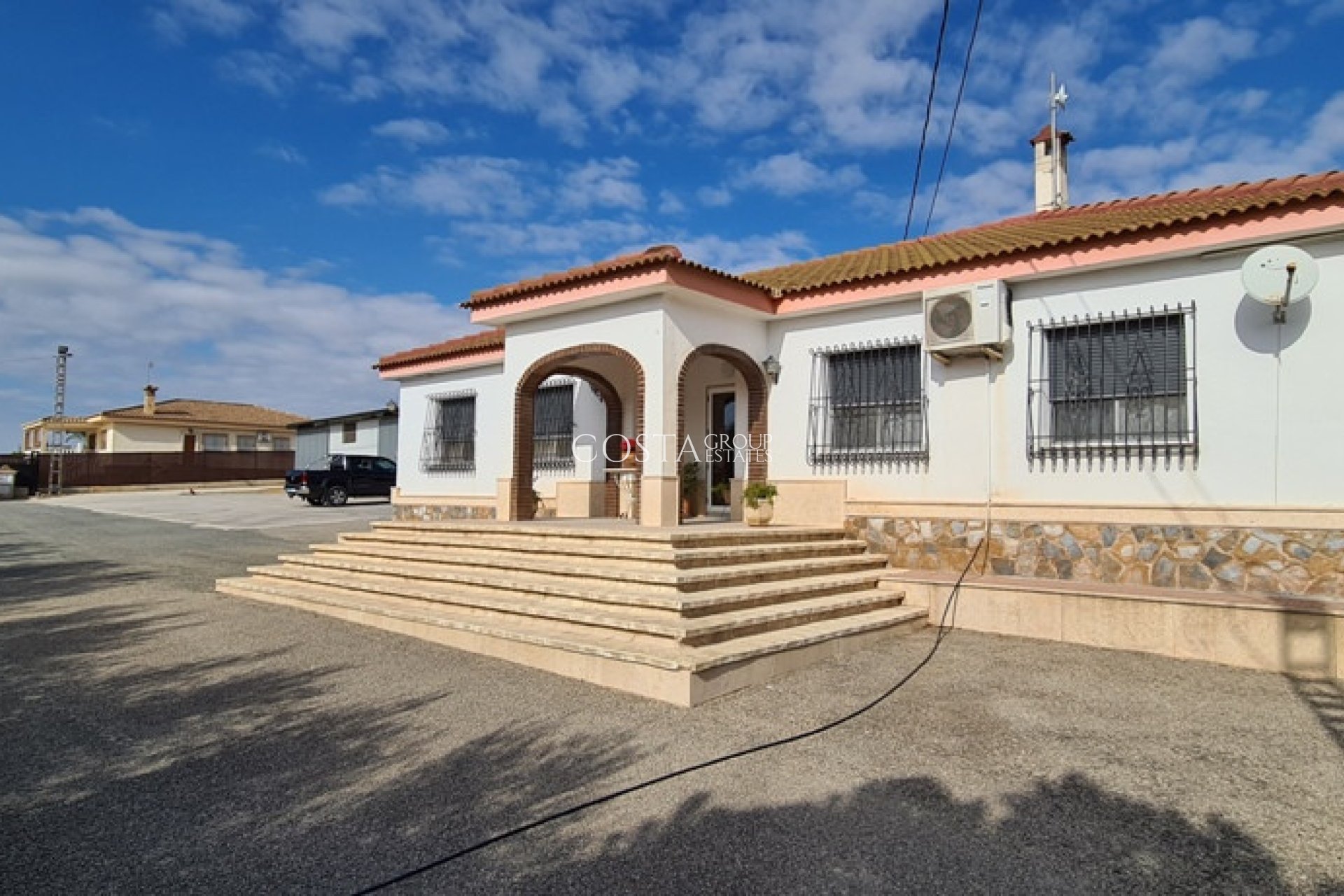 Odsprzedaż - Willa -
Orihuela - La Matanza