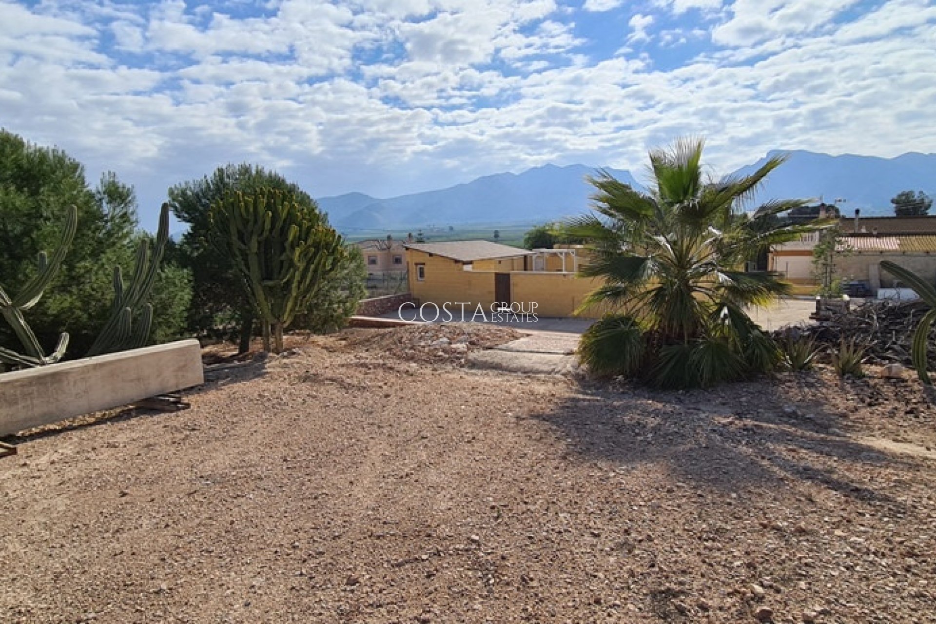 Odsprzedaż - Willa -
Orihuela - La Matanza