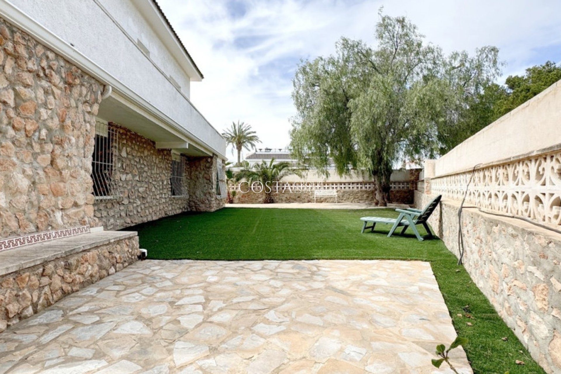 Odsprzedaż - Willa -
Orihuela - La Zenia