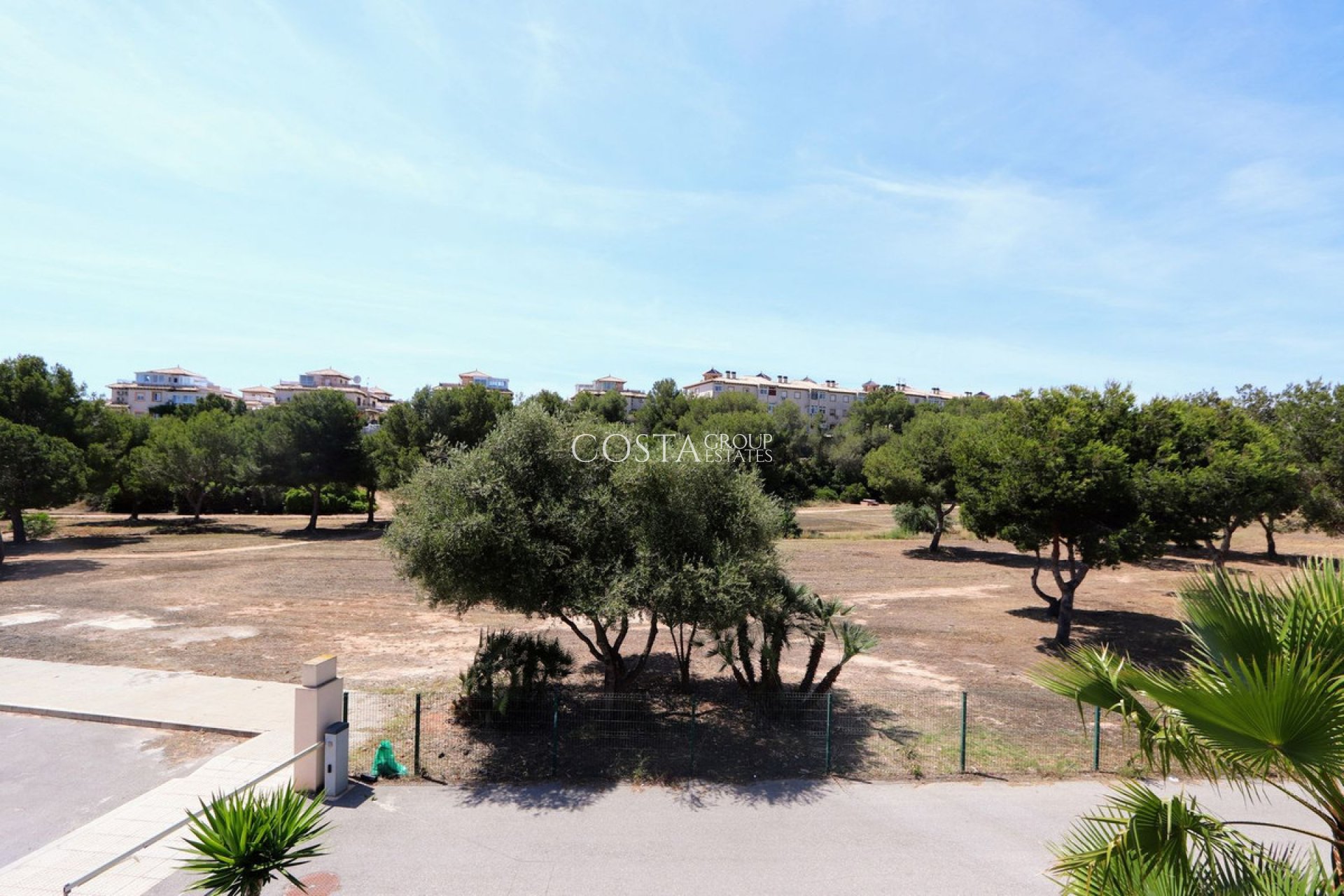 Odsprzedaż - Willa -
Orihuela - La Zenia