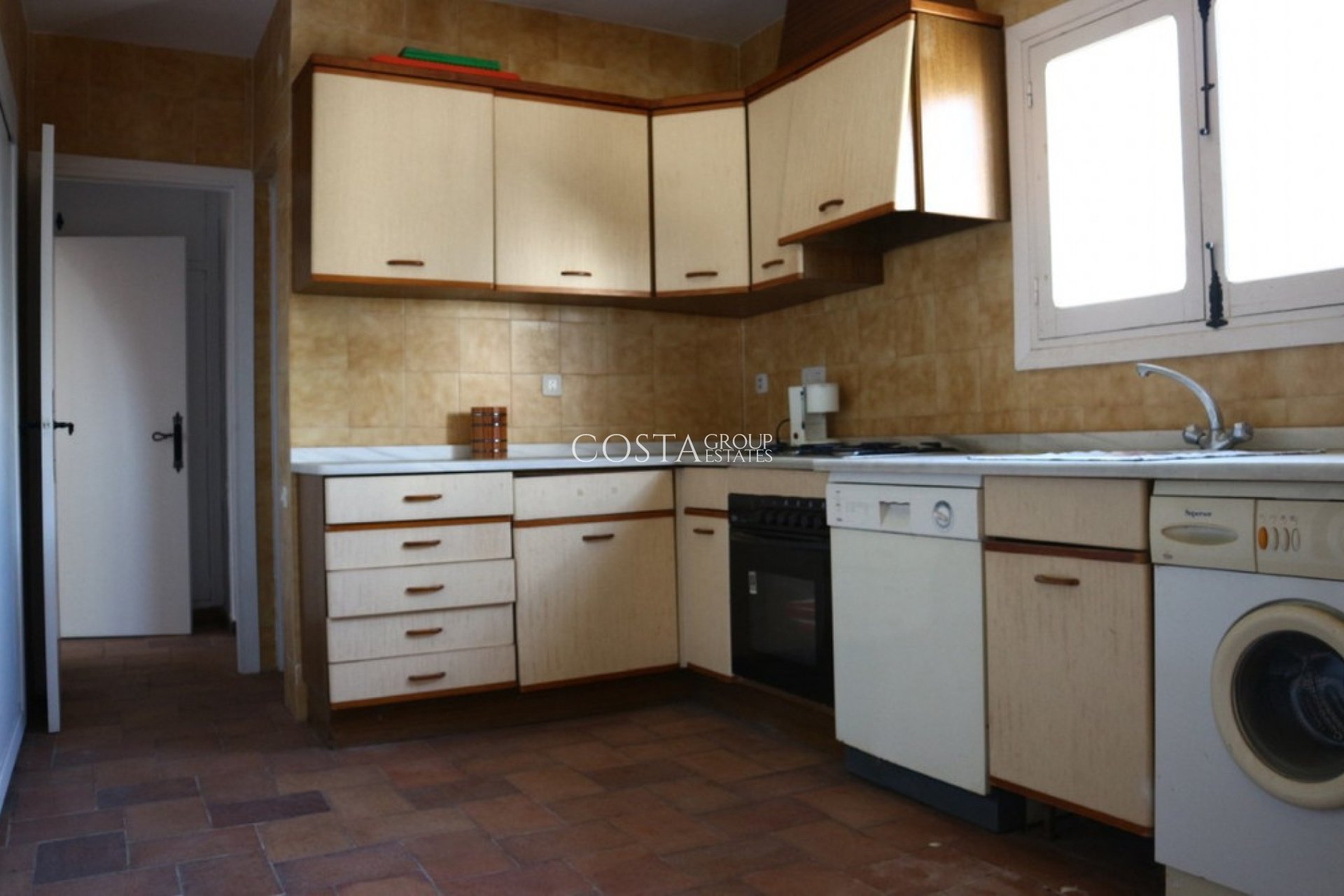 Odsprzedaż - Willa -
Orihuela - La Zenia