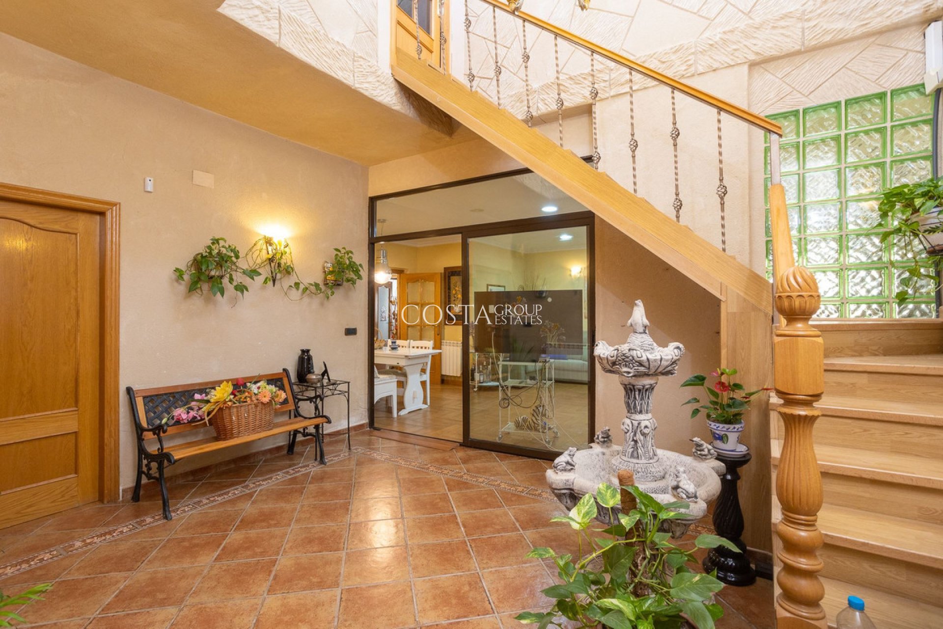 Odsprzedaż - Willa -
Orihuela - Los Altos