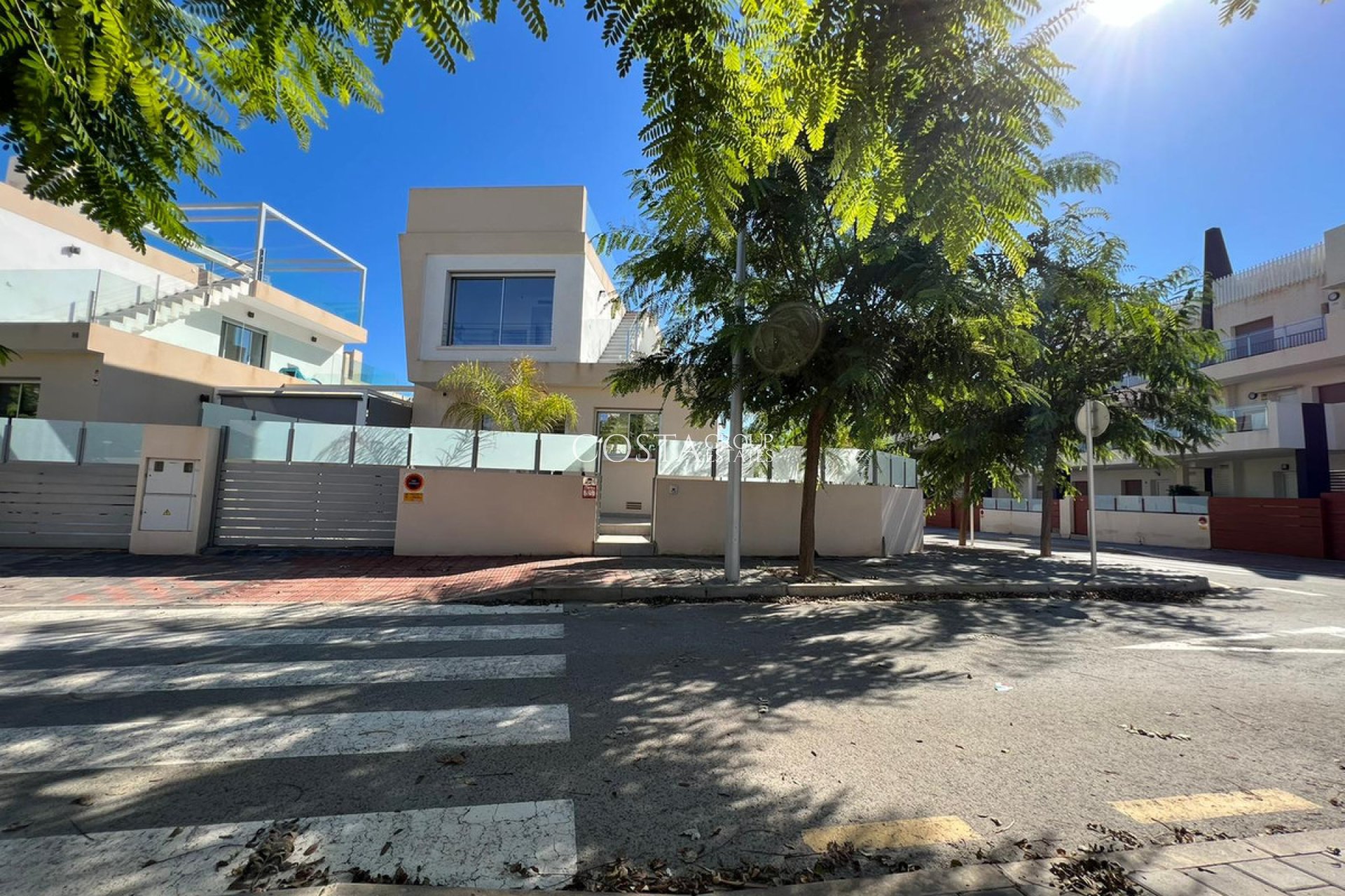 Odsprzedaż - Willa -
Orihuela - Mil Palmeras