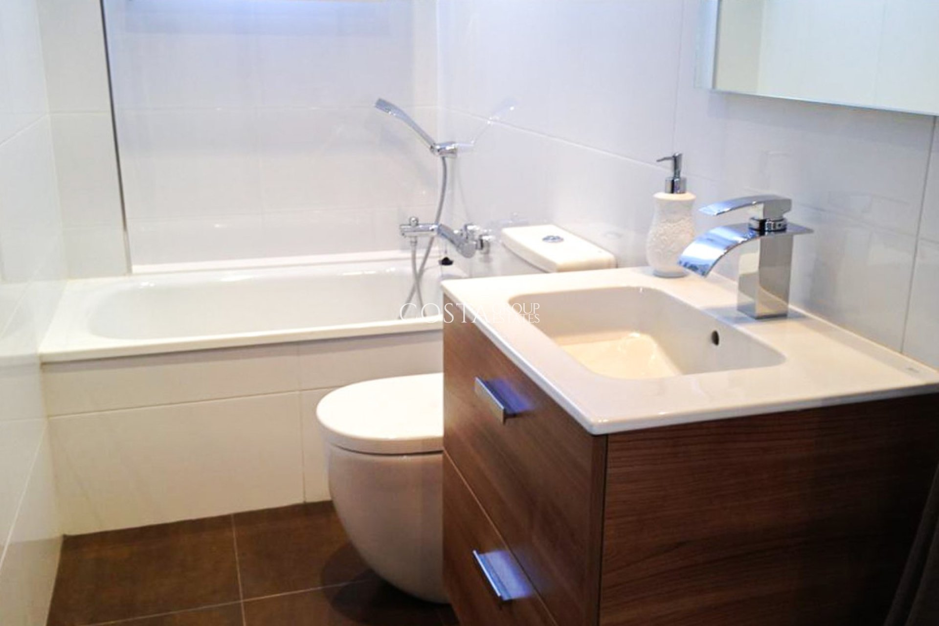 Odsprzedaż - Willa -
Orihuela - Mil Palmeras