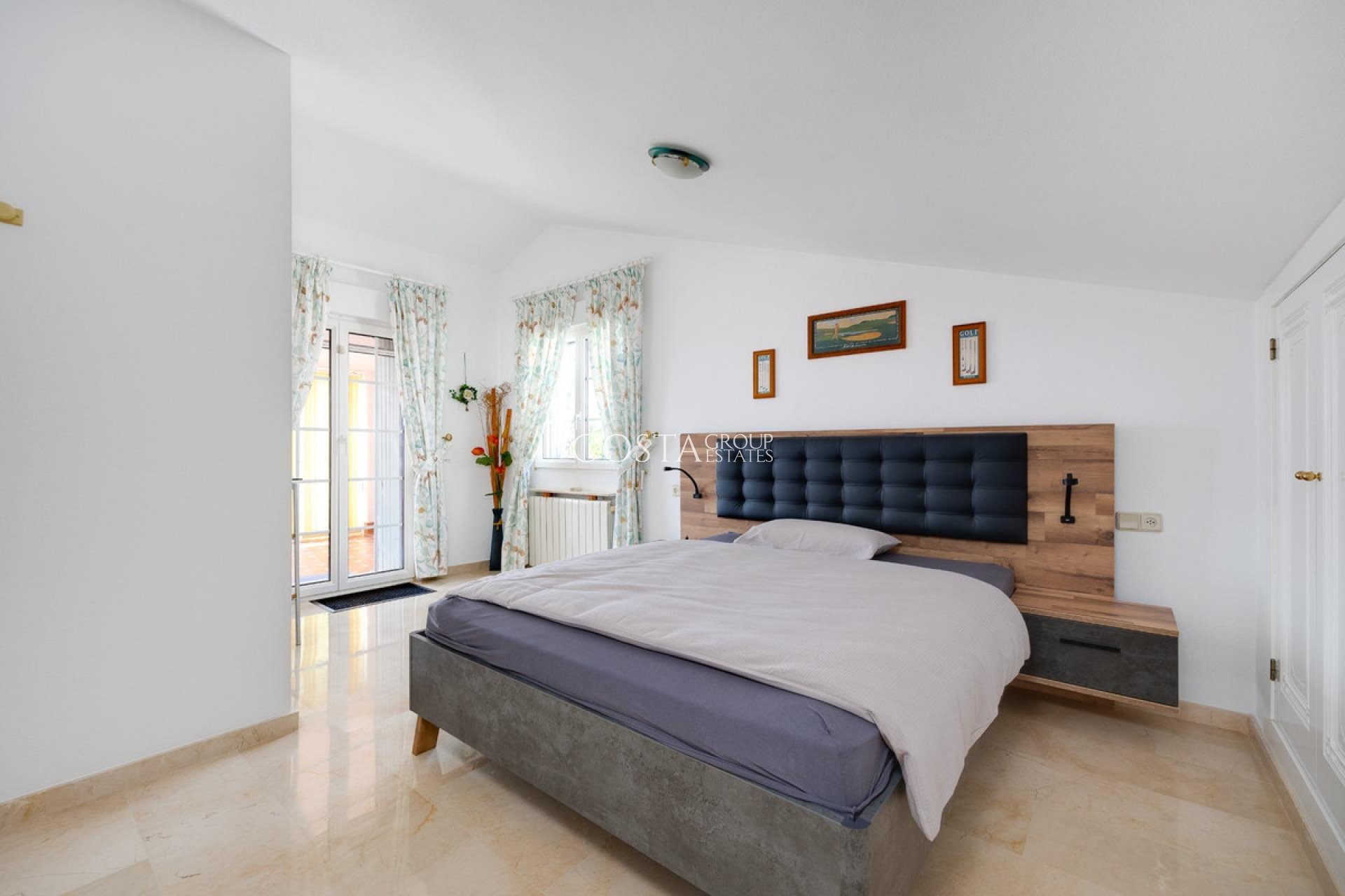 Odsprzedaż - Willa -
Orihuela - Orihuela Costa