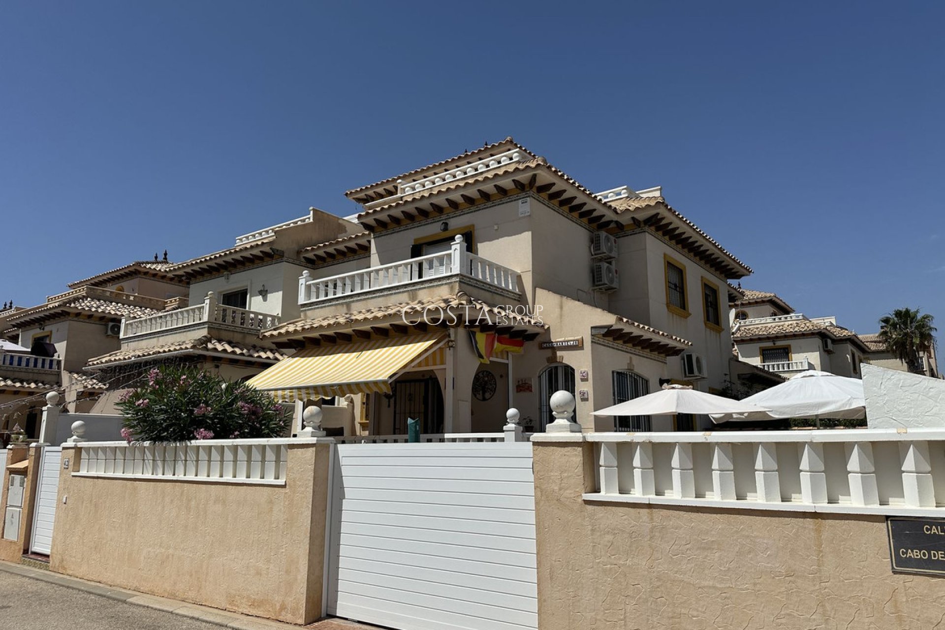 Odsprzedaż - Willa -
Orihuela - Orihuela Costa