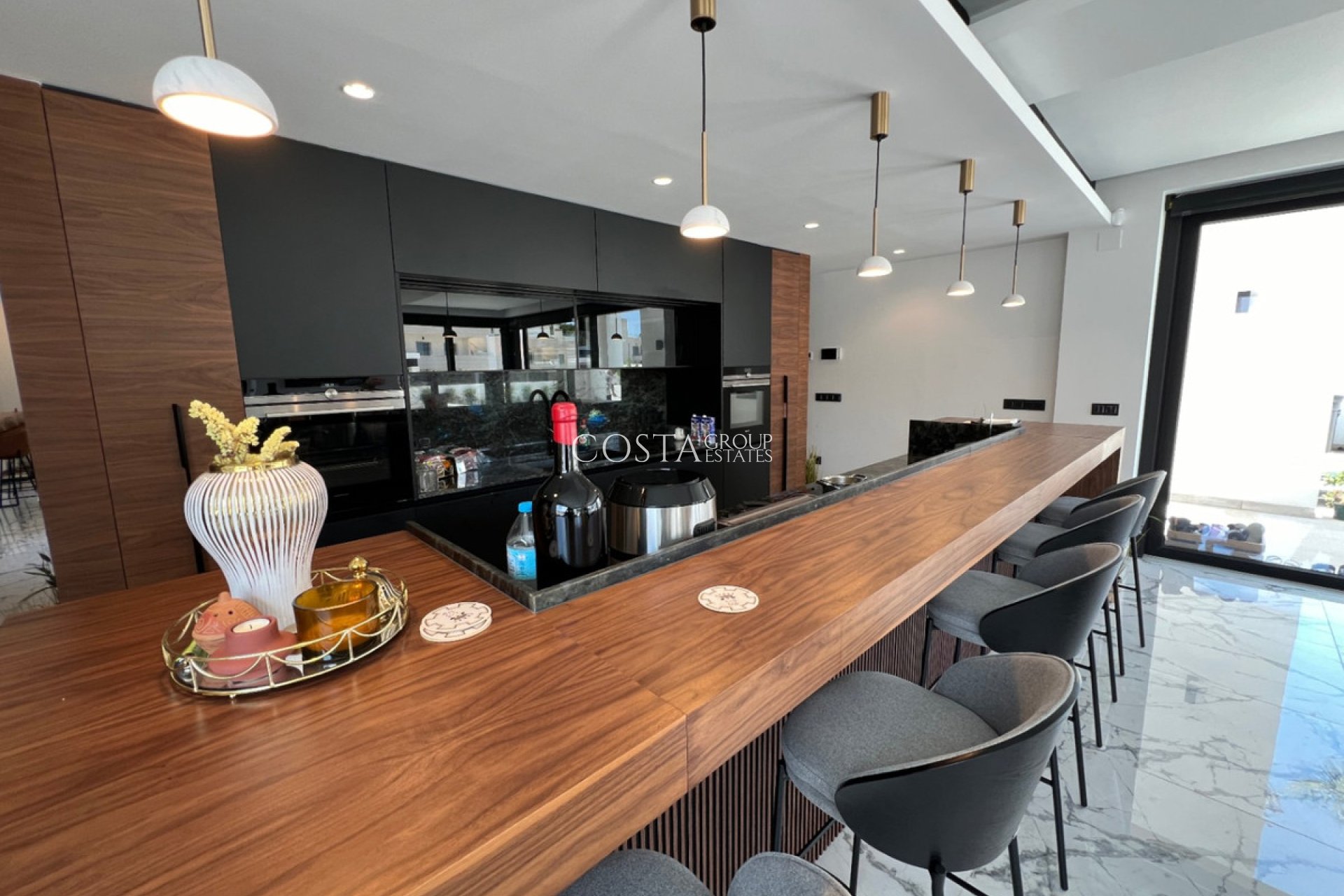 Odsprzedaż - Willa -
Orihuela - Orihuela Costa