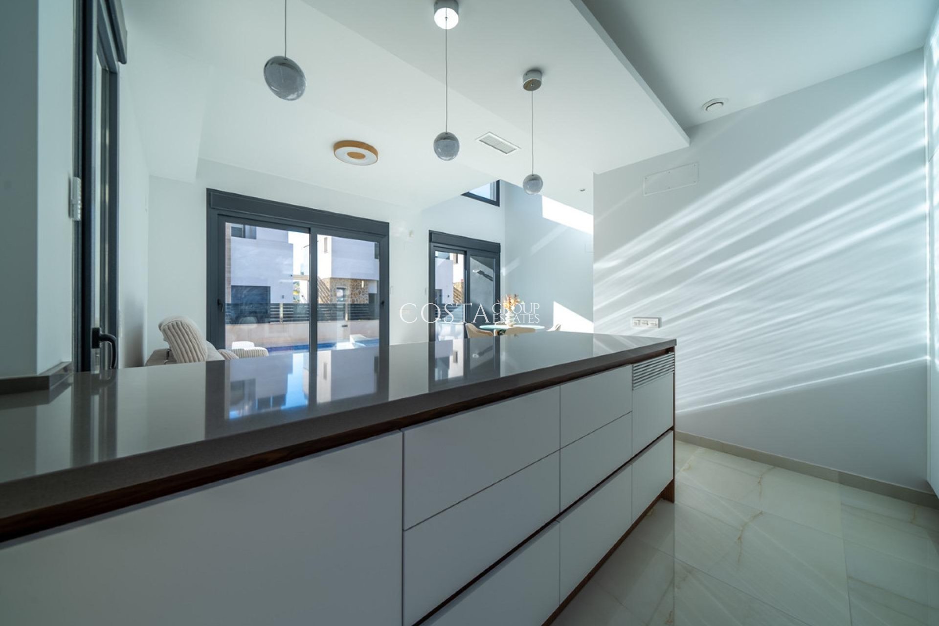 Odsprzedaż - Willa -
Orihuela - Orihuela Costa