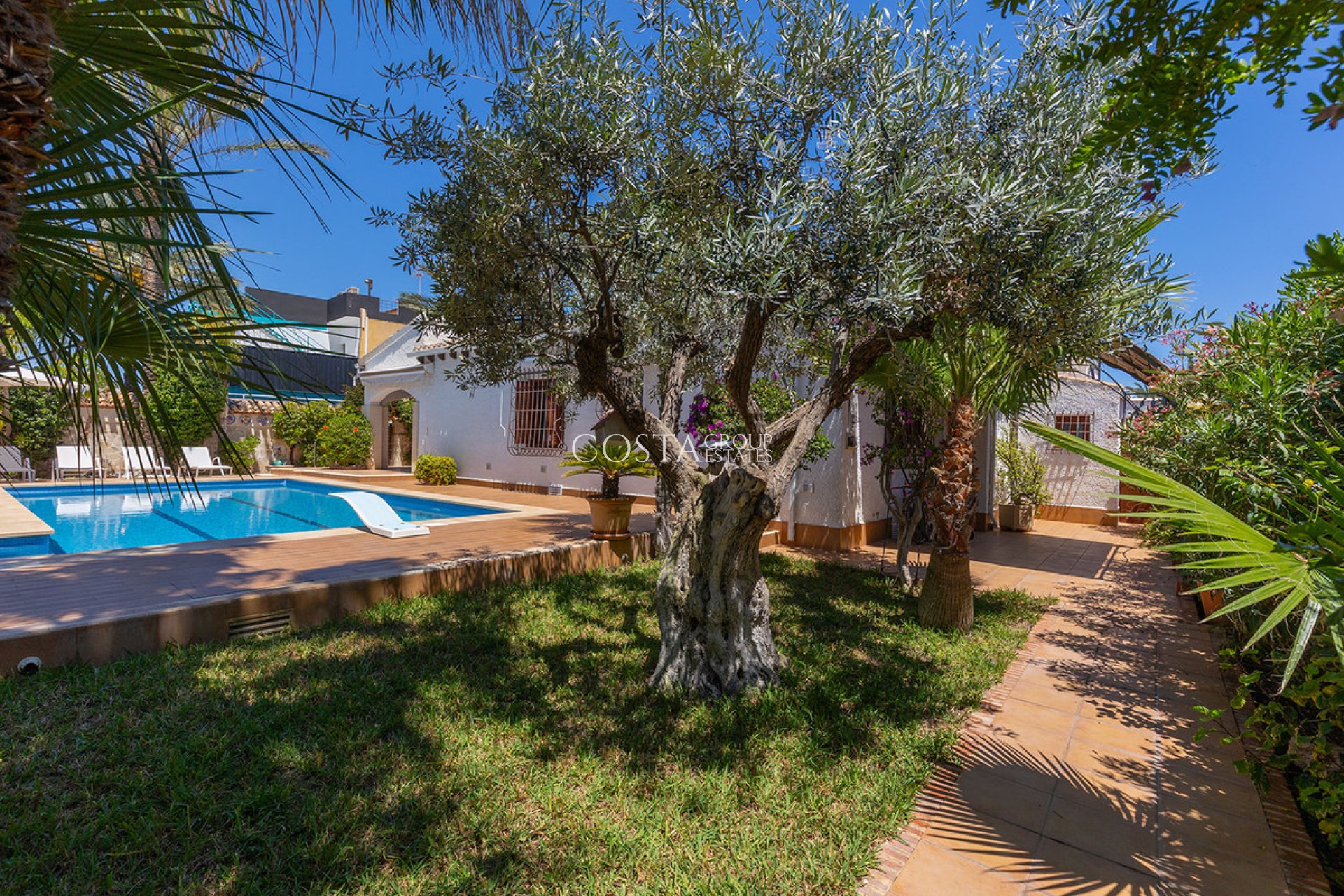 Odsprzedaż - Willa -
Orihuela - Punta Prima
