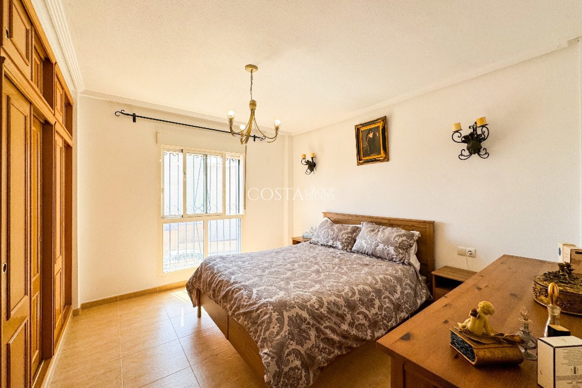 Odsprzedaż - Willa -
Orihuela - Punta Prima
