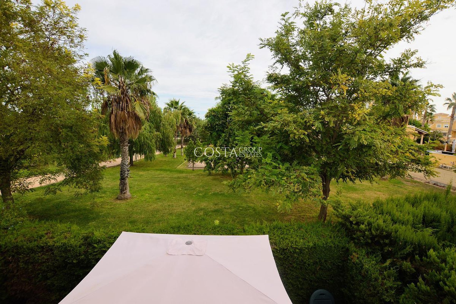 Odsprzedaż - Willa -
Orihuela - Punta Prima