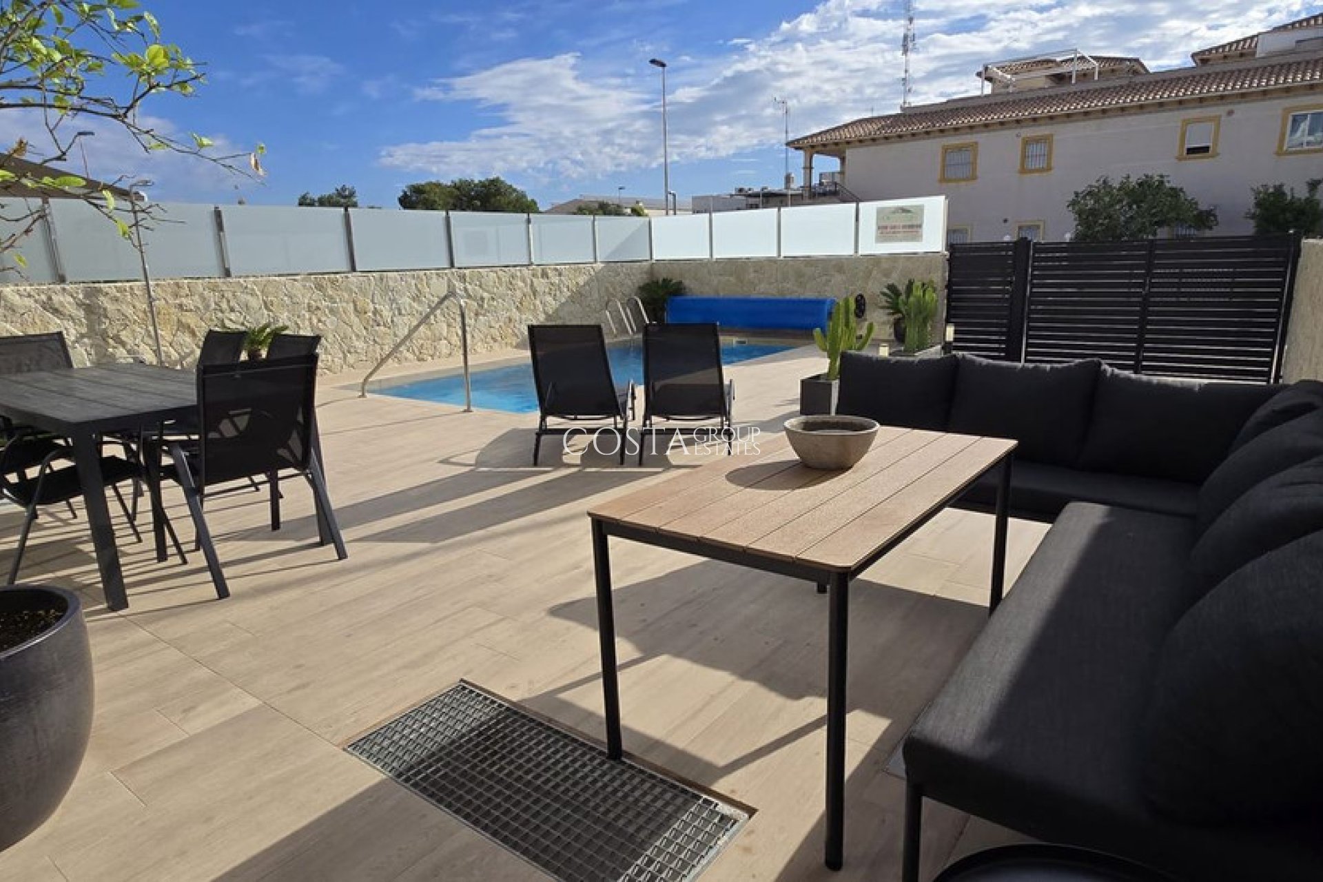 Odsprzedaż - Willa -
Orihuela - Punta Prima