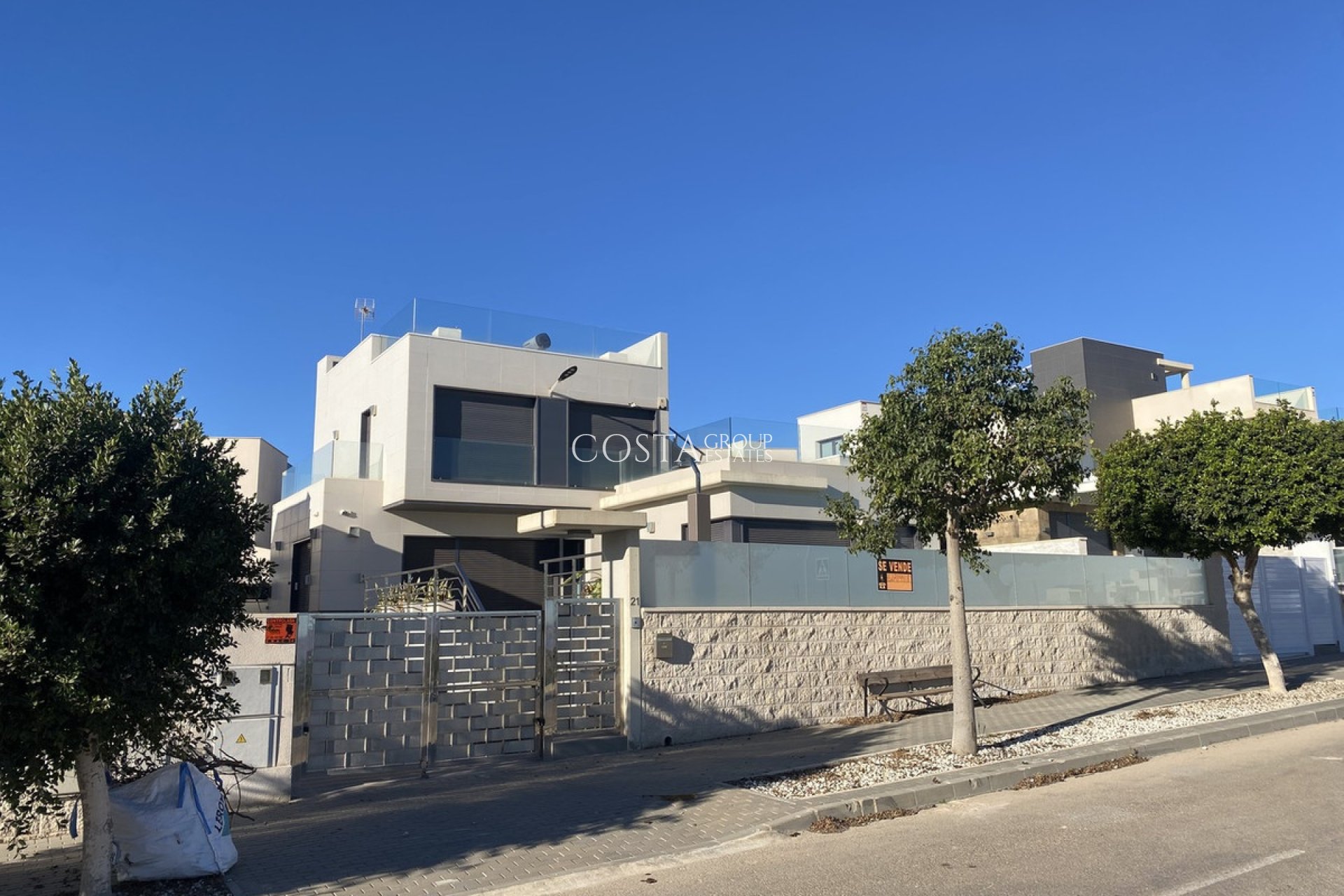 Odsprzedaż - Willa -
Orihuela - Villamartin