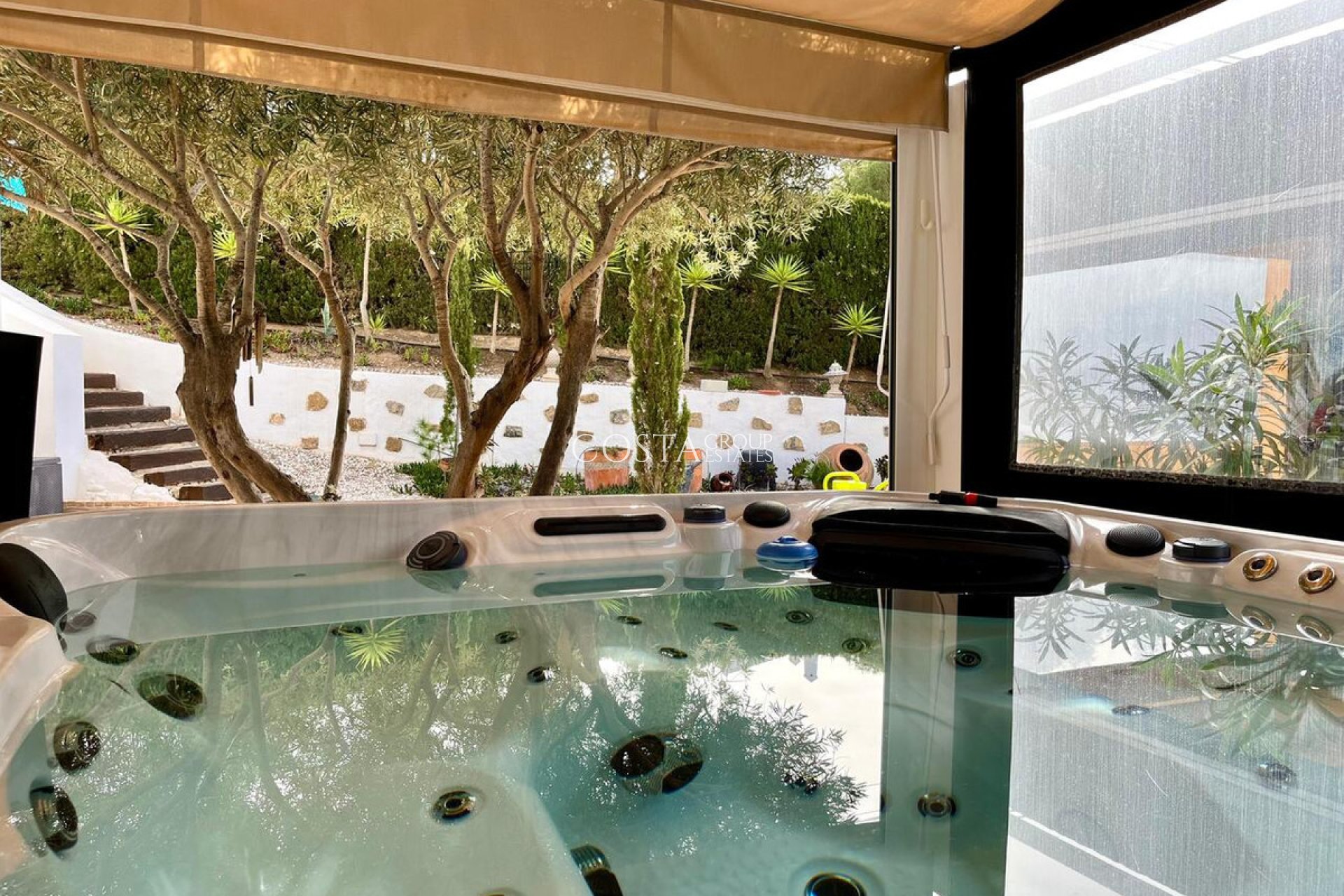 Odsprzedaż - Willa -
Orihuela - Villamartin