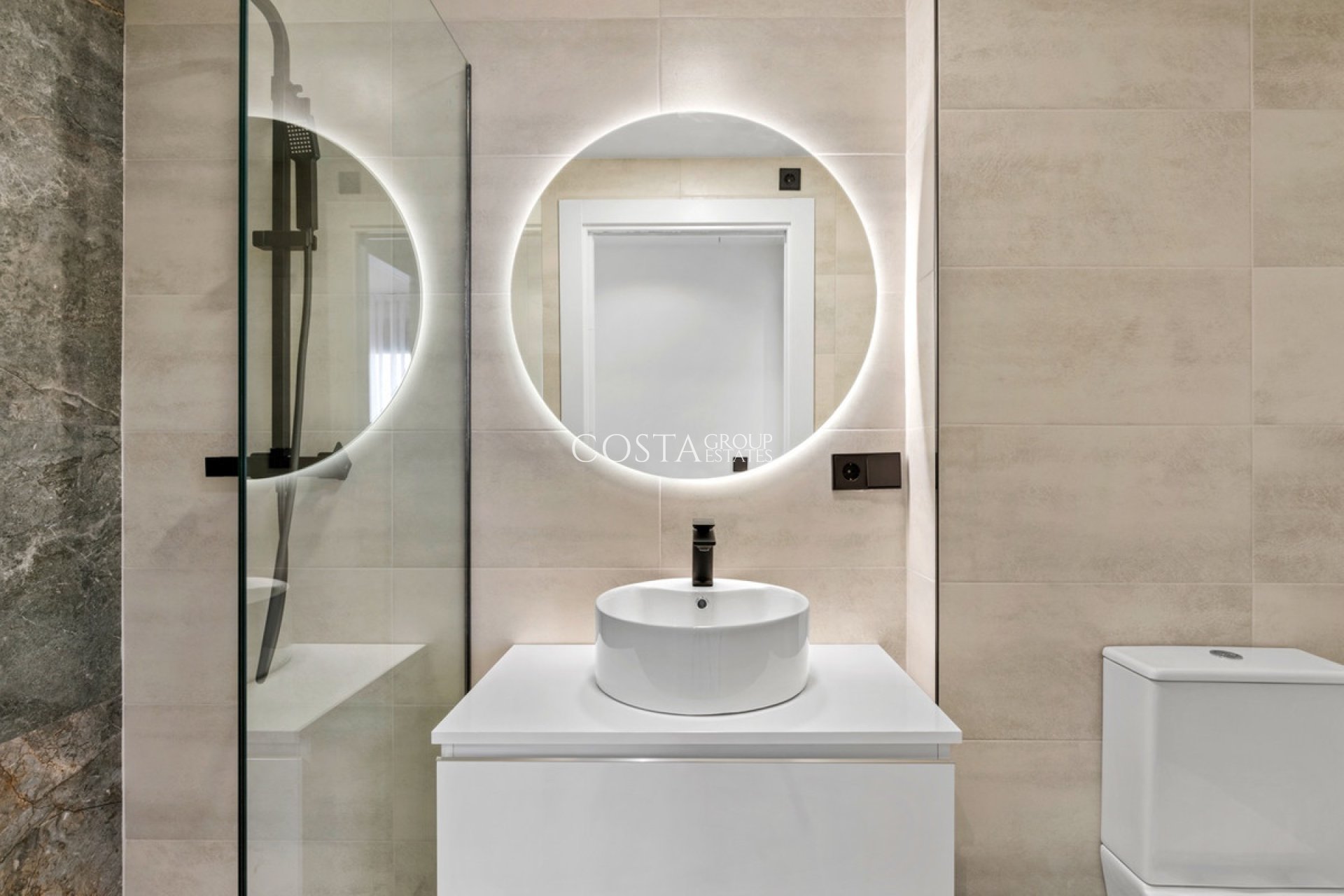 Odsprzedaż - Willa -
Pilar de la Horadada - Torre De La Horadada