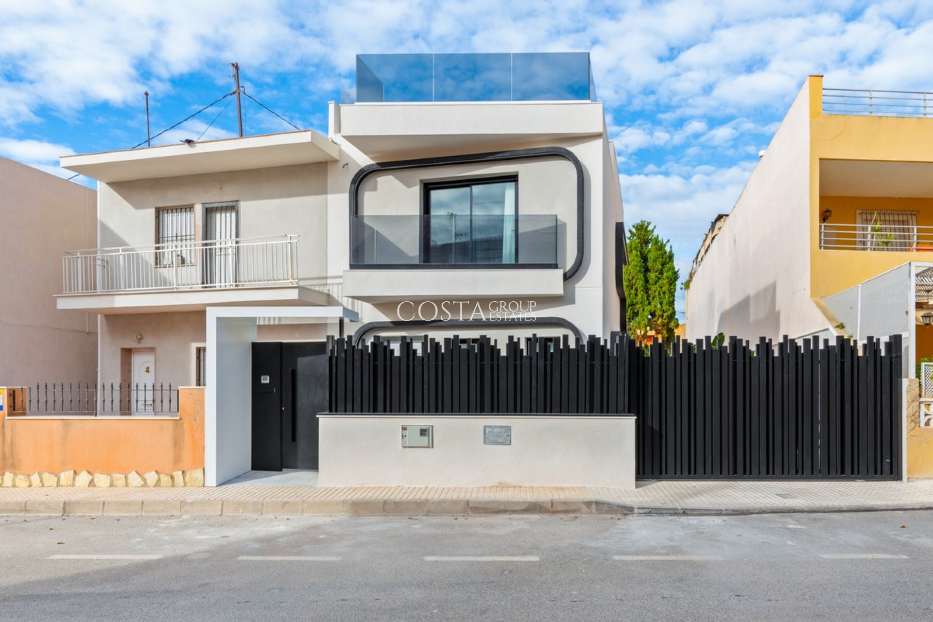 Odsprzedaż - Willa -
Pilar de la Horadada - Torre De La Horadada