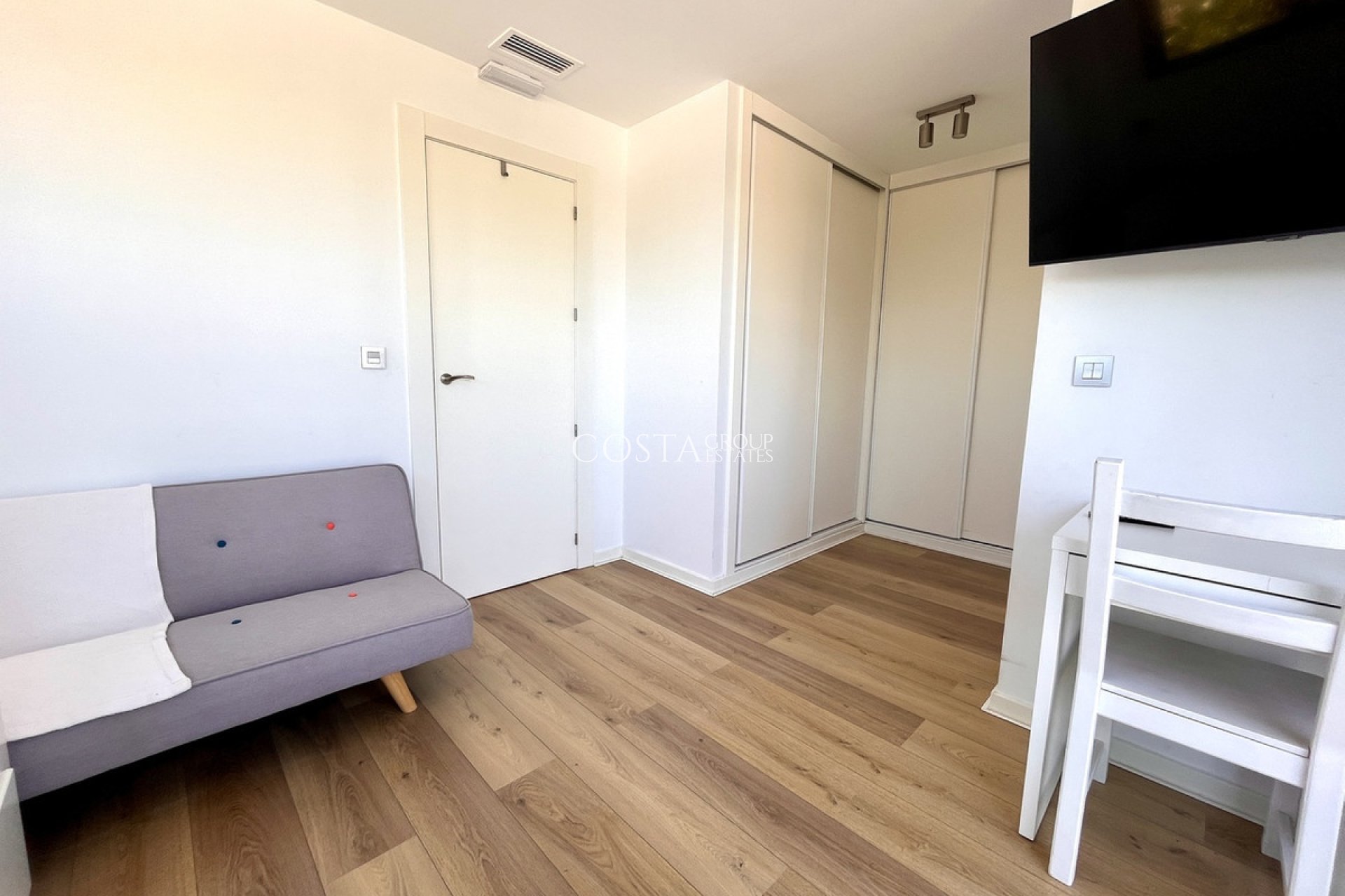 Odsprzedaż - Willa -
Pilar de la Horadada - Torre De La Horadada