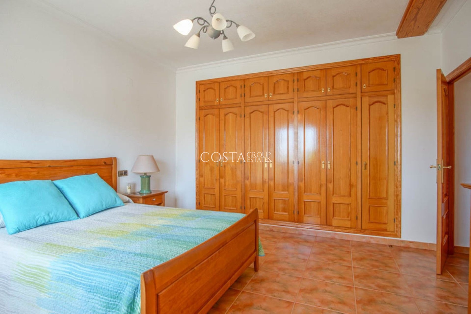 Odsprzedaż - Willa -
Pinoso - Los Pinos