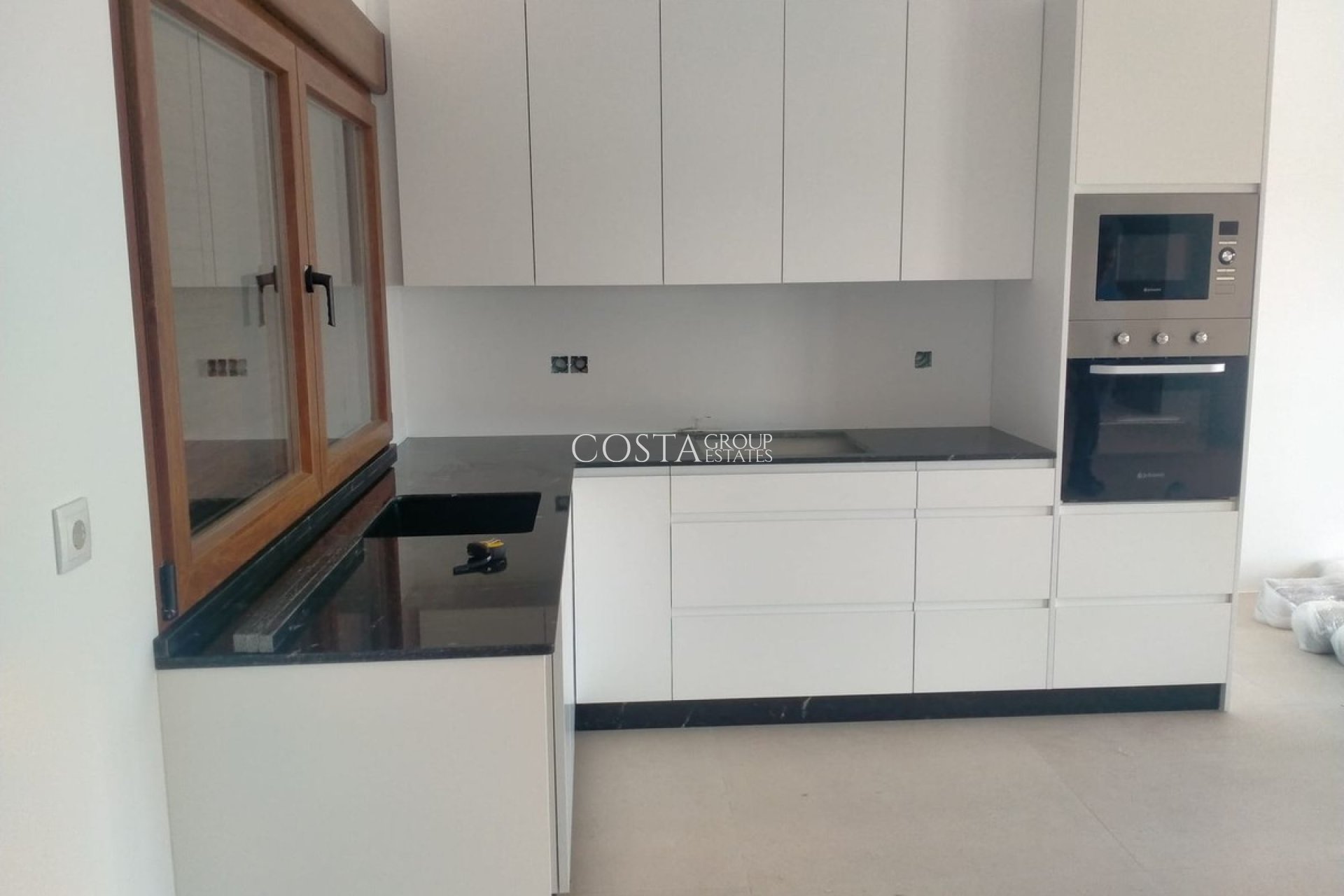 Odsprzedaż - Willa -
Pinoso - Pinoso Centro