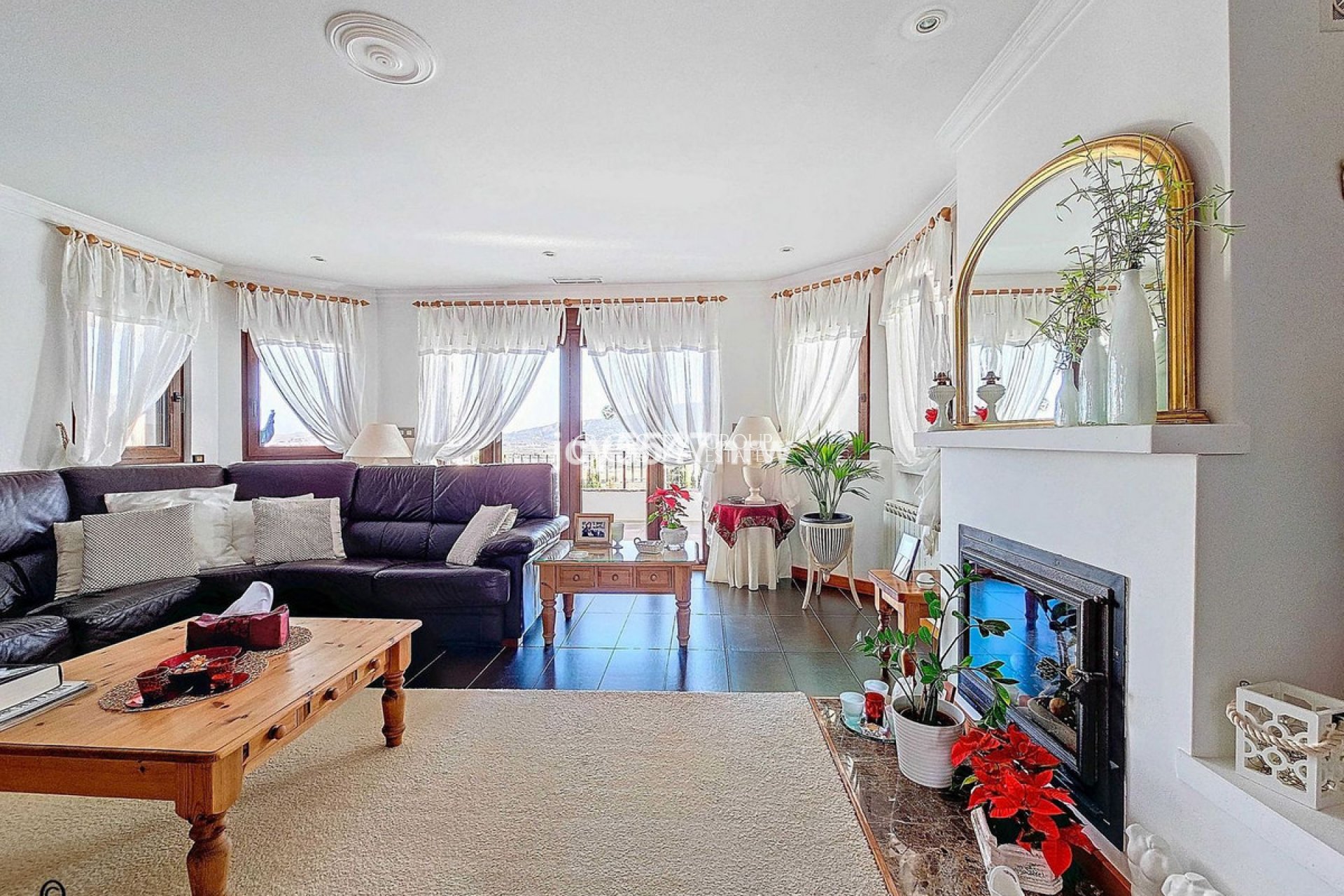 Odsprzedaż - Willa -
Pinoso - Pinoso Centro