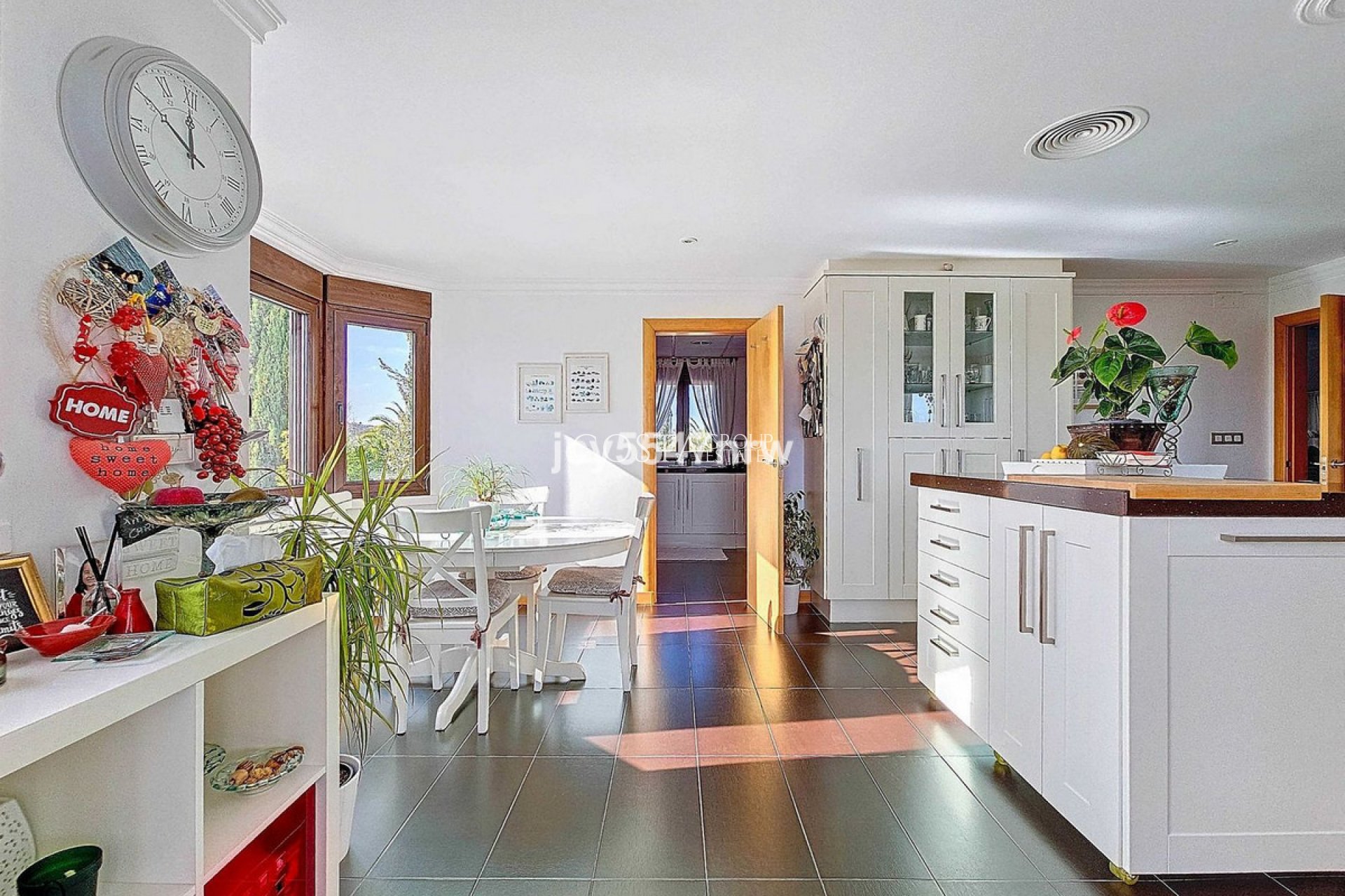 Odsprzedaż - Willa -
Pinoso - Pinoso Centro