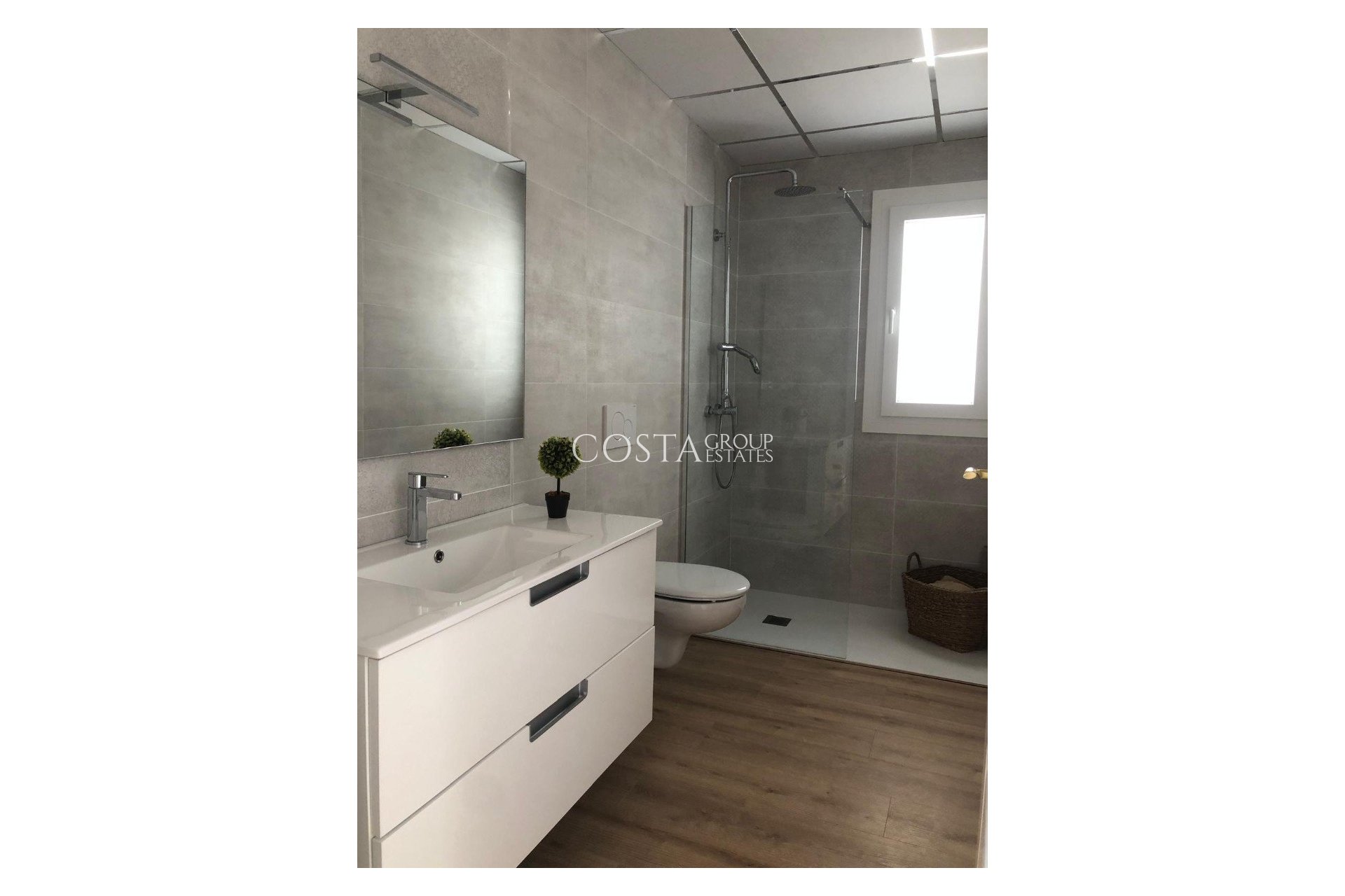 Odsprzedaż - Willa -
Pinoso - Pinoso Centro