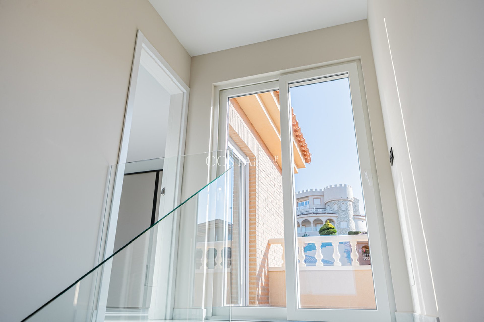 Odsprzedaż - Willa -
Rojales - Rojales Centro