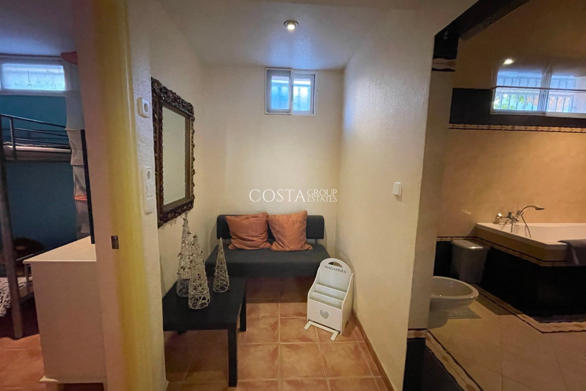 Odsprzedaż - Willa -
Rojales