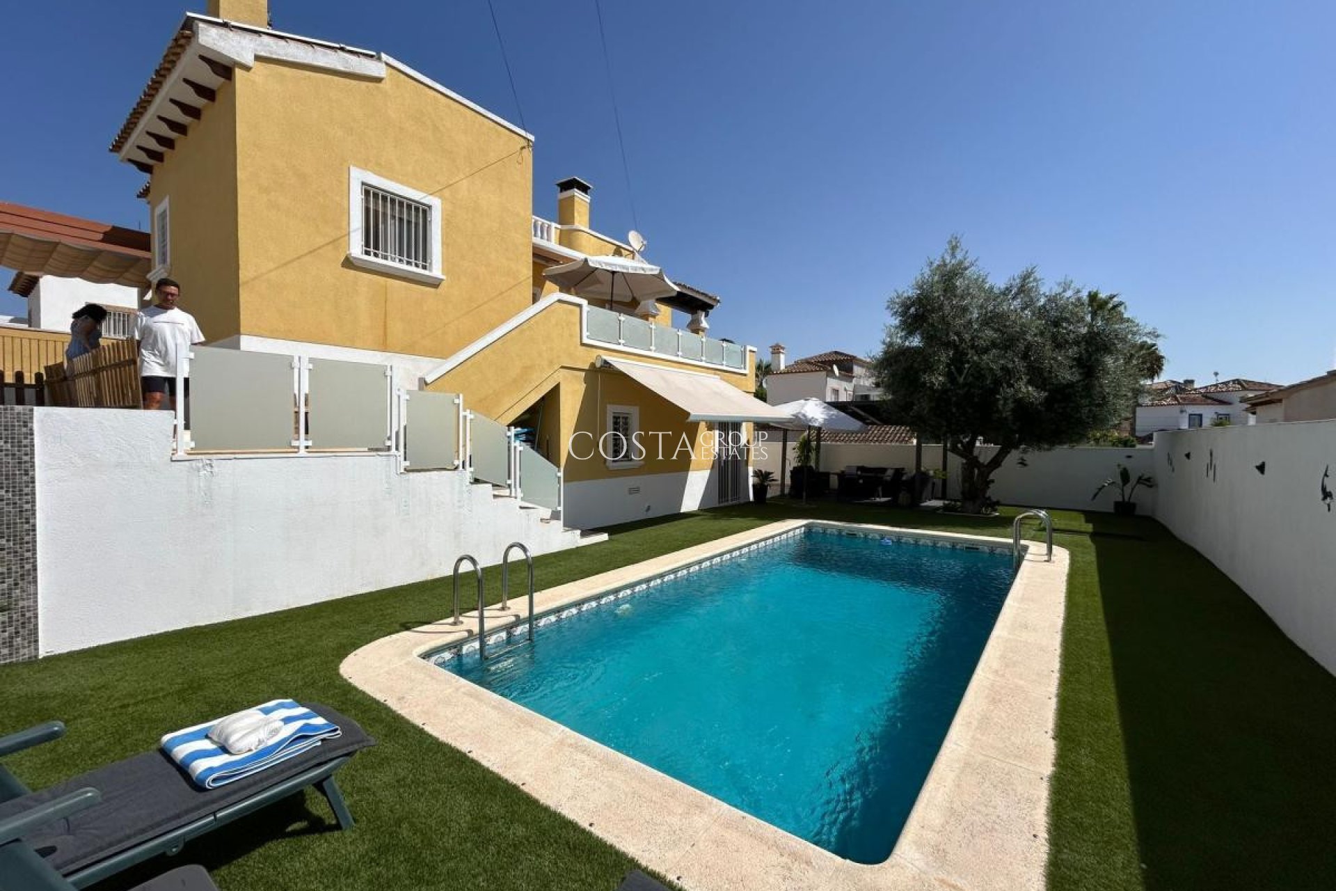 Odsprzedaż - Willa -
San Miguel de Salinas - San Miguel de Salinas Centro