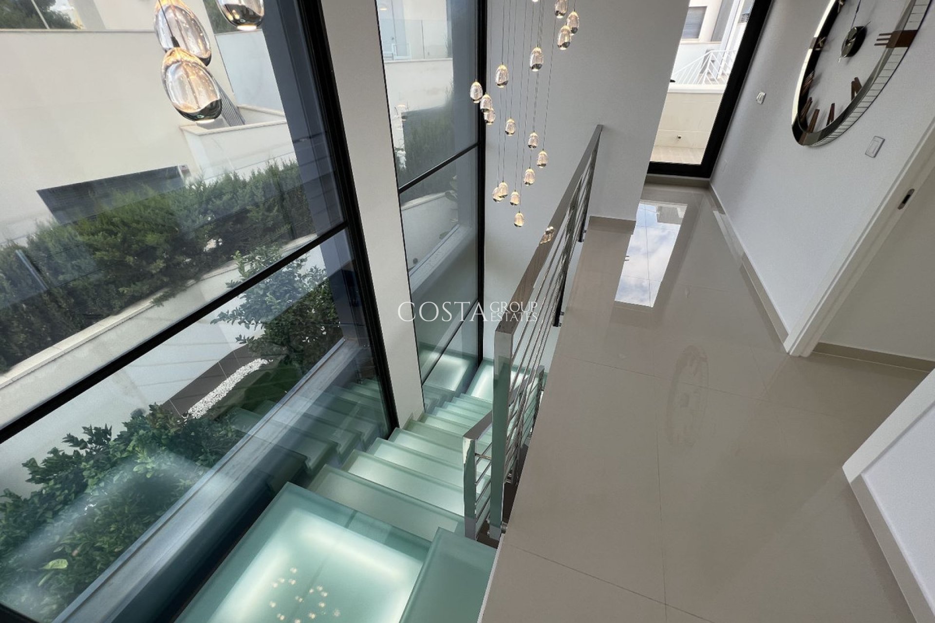 Odsprzedaż - Willa -
San Miguel de Salinas - San Miguel de Salinas Centro